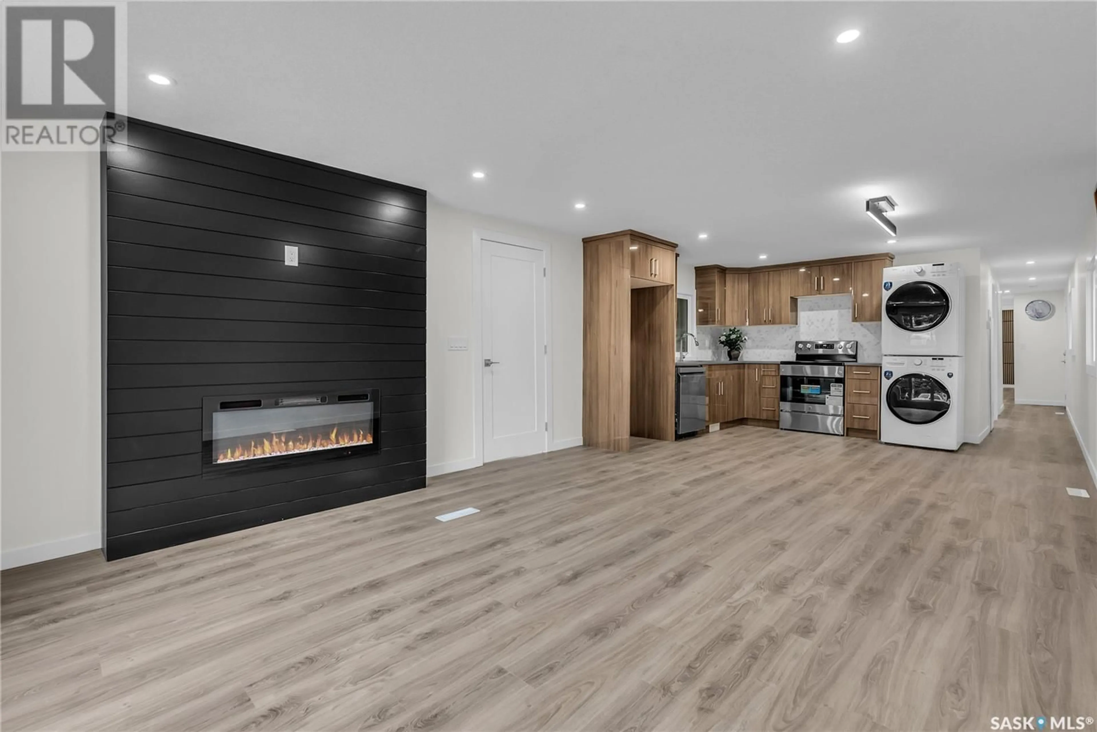 Open concept kitchen, unknown for 60 1035 BOYCHUK DRIVE, Saskatoon Saskatchewan S7H5B2