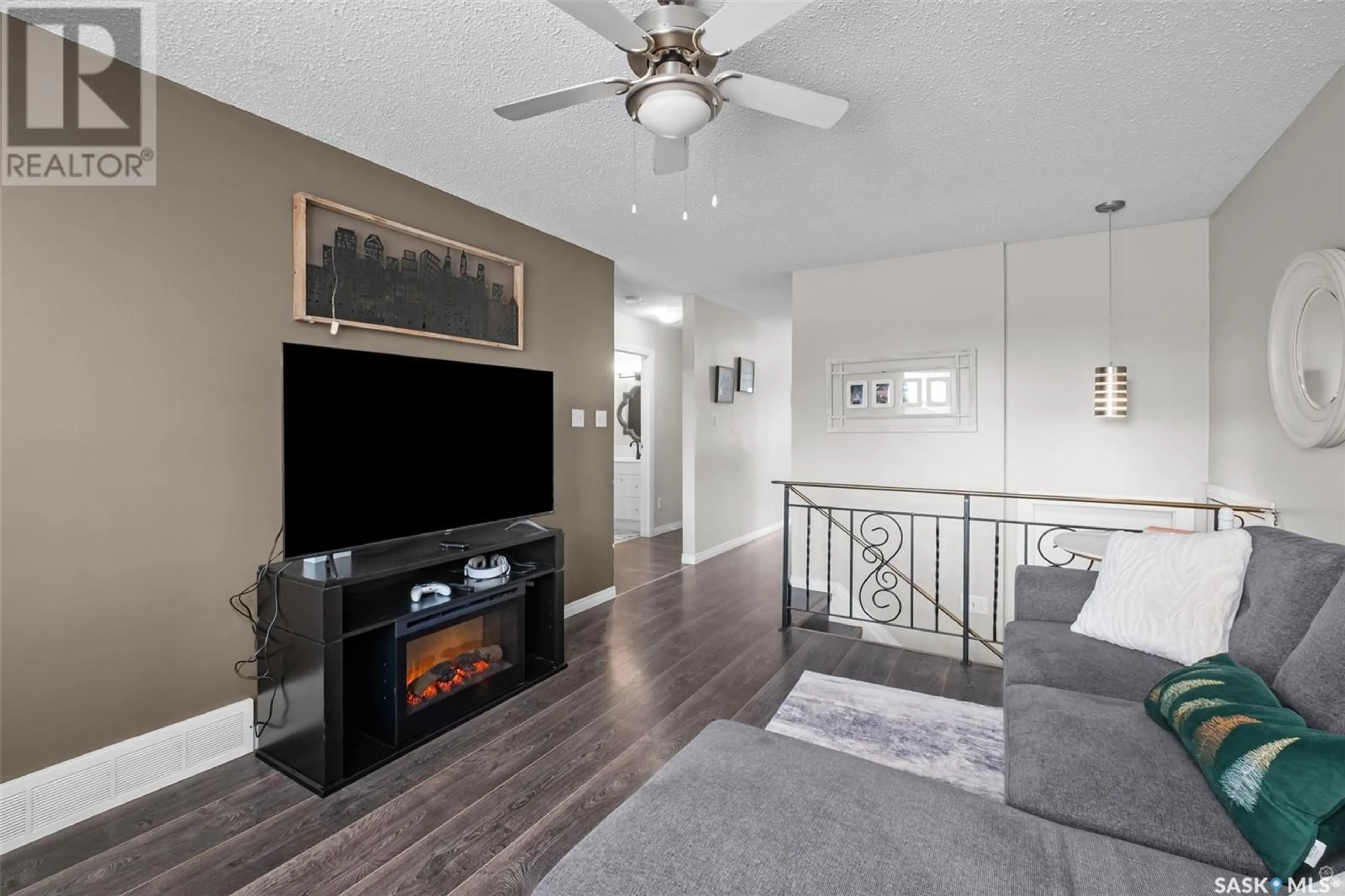 Living room with furniture, unknown for 1501 MCINTOSH DRIVE, Prince Albert Saskatchewan S6V7S1