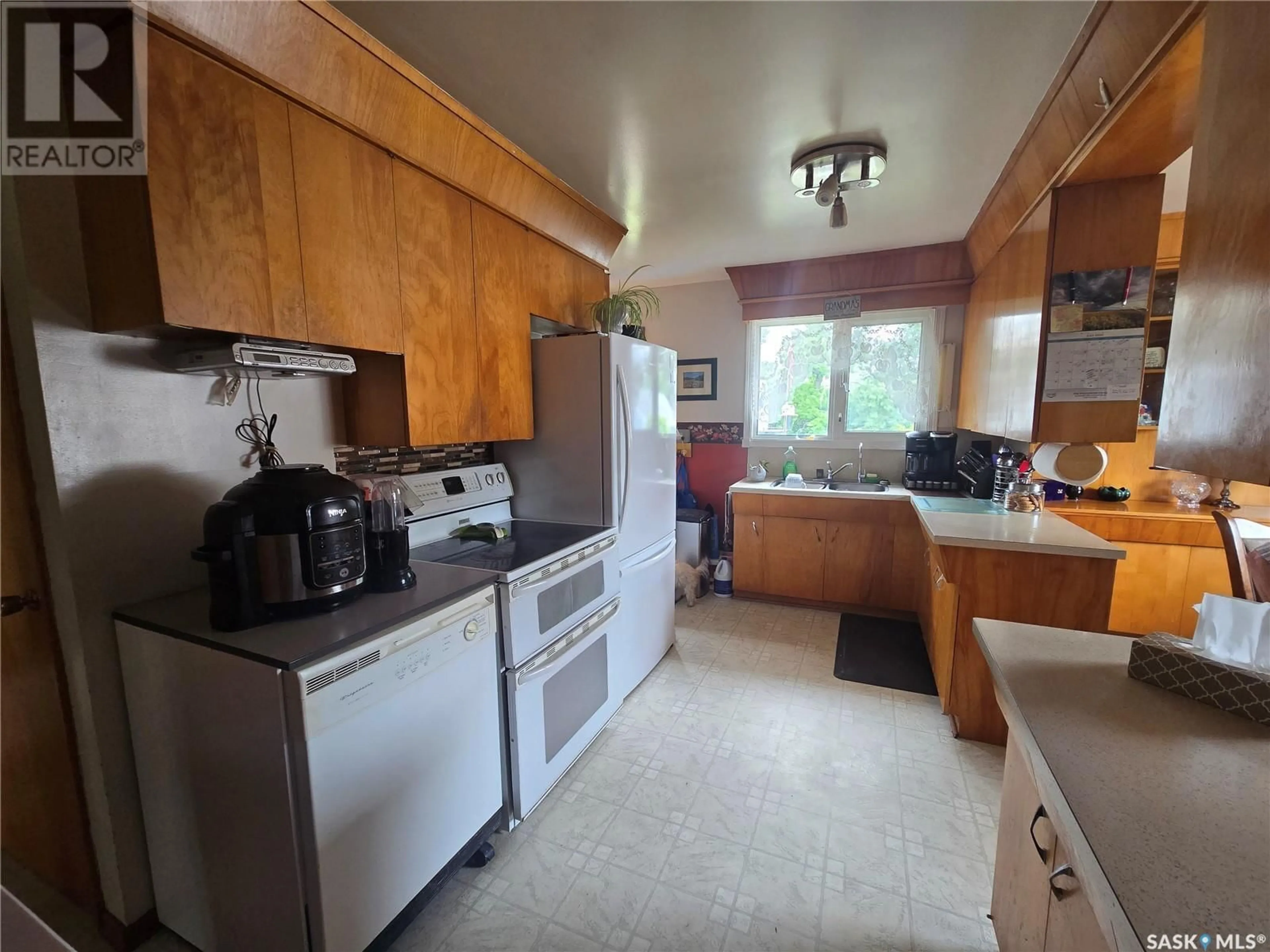 Standard kitchen, unknown for 324 SULLIVAN STREET, Stoughton Saskatchewan S0G4T0