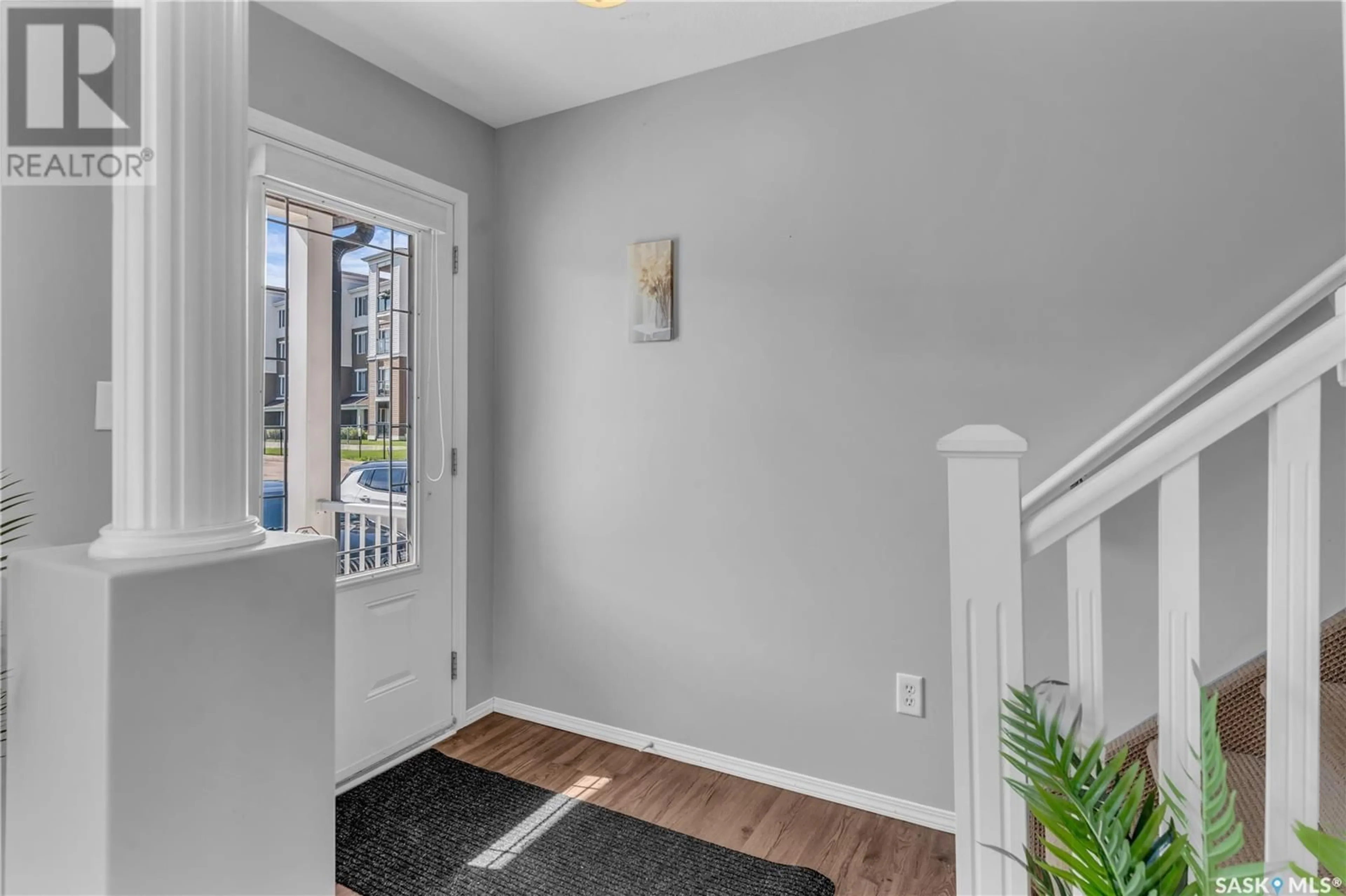 Indoor entryway for 94 4500 CHILD AVENUE, Regina Saskatchewan S4X0B1