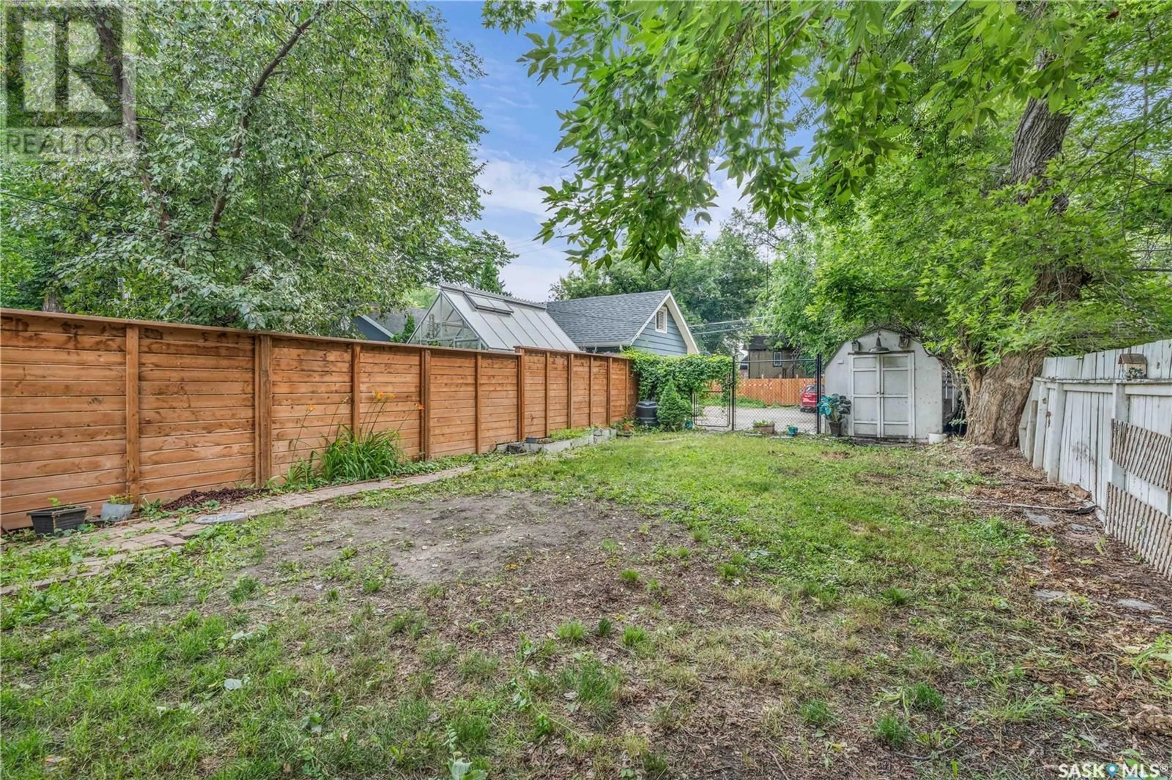 Shed for 1206 ELLIOTT STREET, Saskatoon Saskatchewan S7N0V6