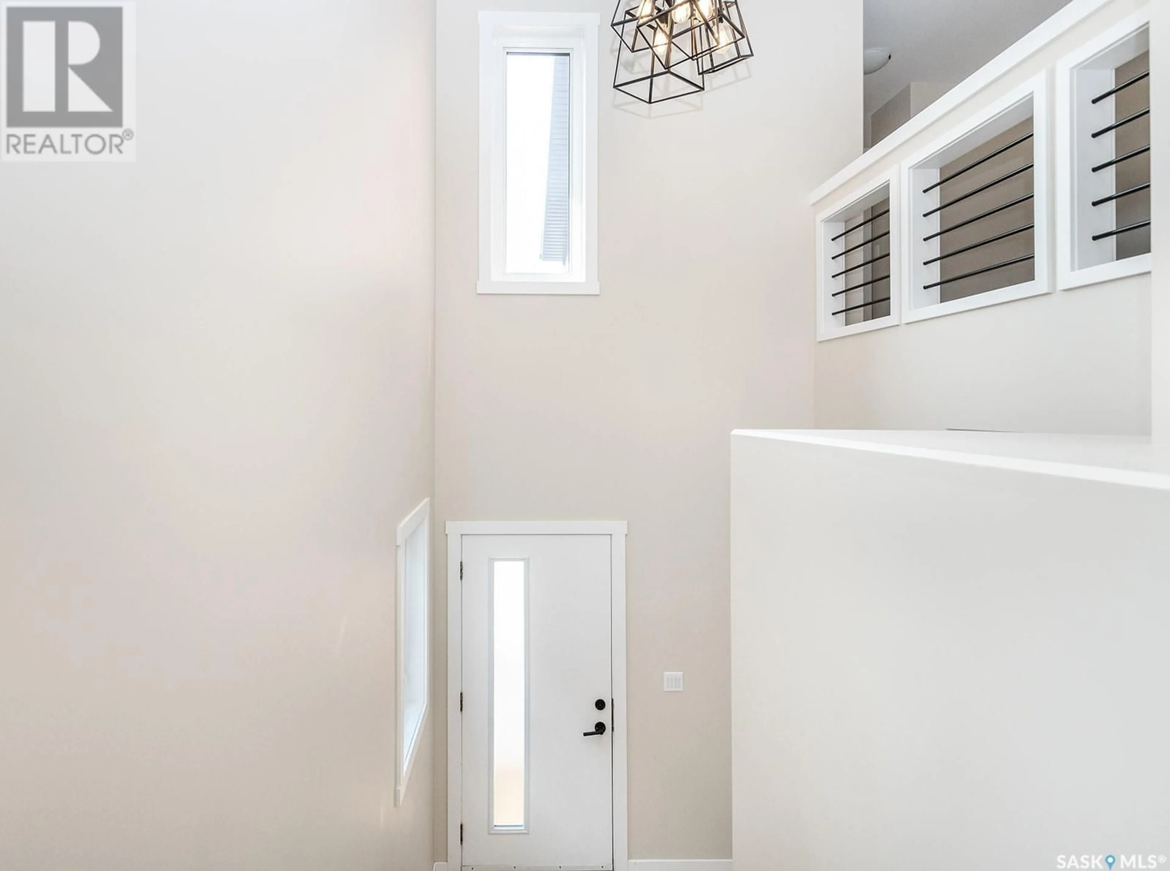 Indoor entryway for 263 BARRETT STREET, Saskatoon Saskatchewan S7W1C6