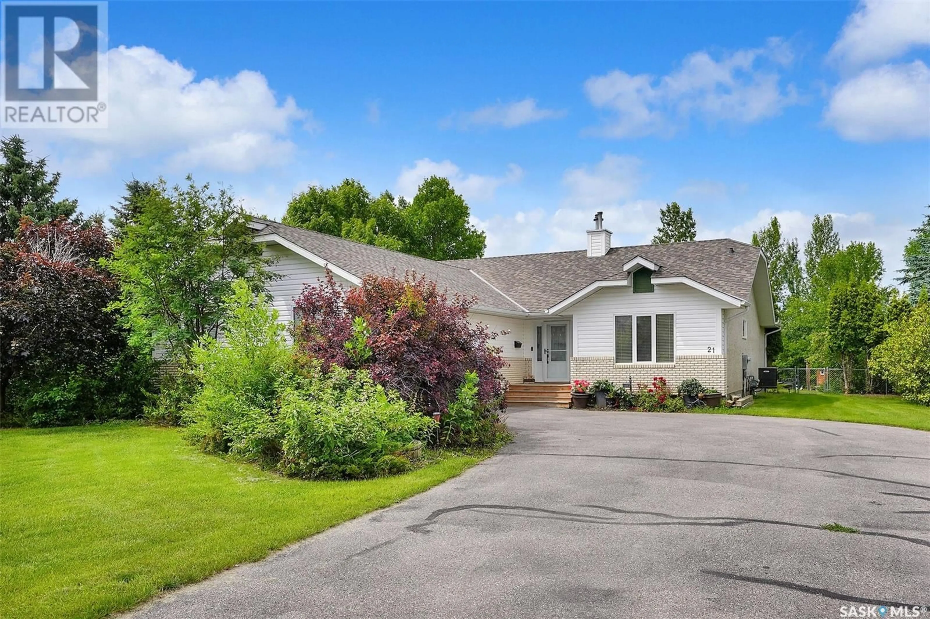A pic from outside/outdoor area/front of a property/back of a property/a pic from drone, unknown for 21 PALMER CRESCENT, Emerald Rm No. 277 Saskatchewan S4L1C1