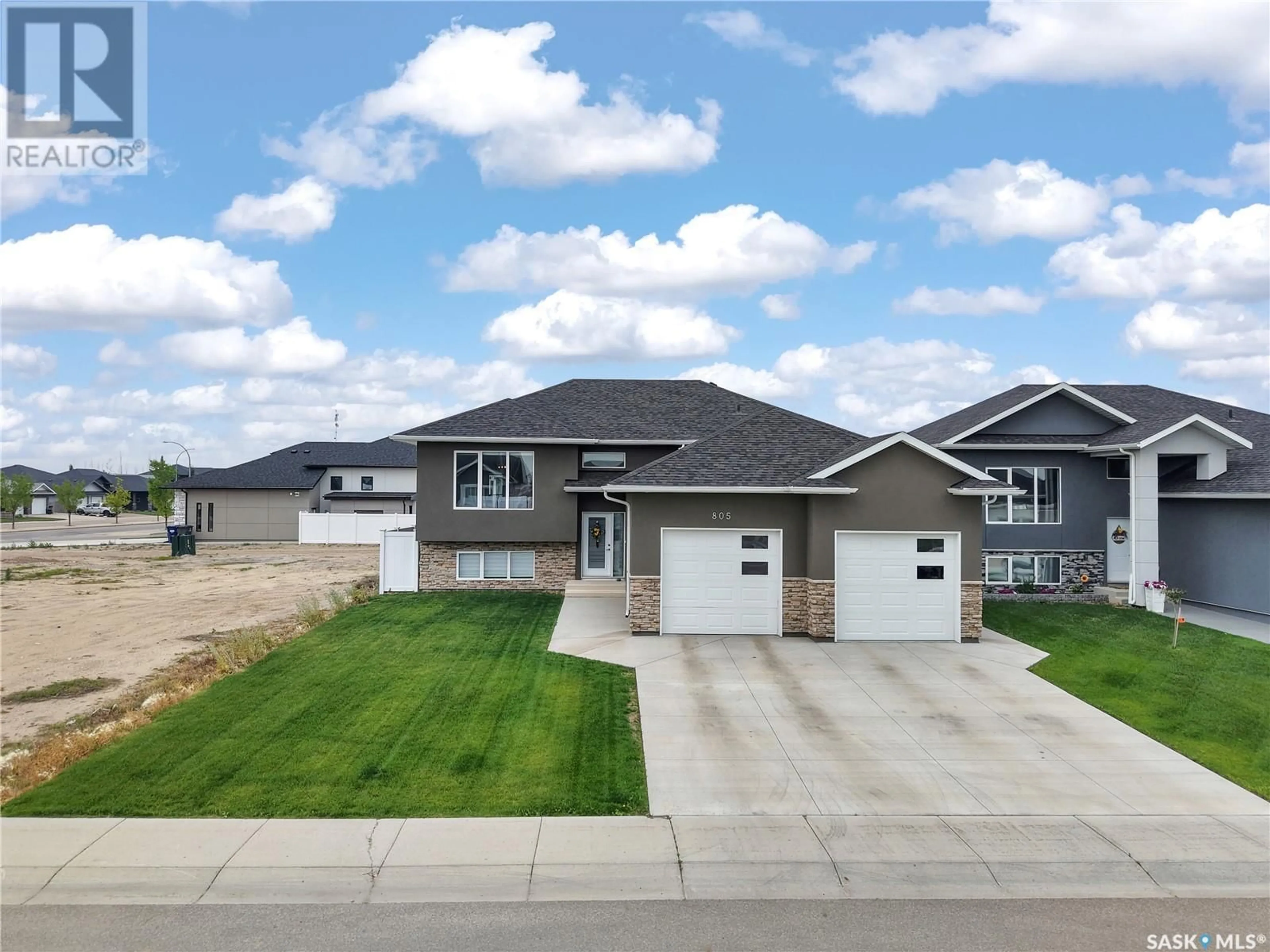 Unknown for 805 1ST AVENUE, Warman Saskatchewan S0K4S5
