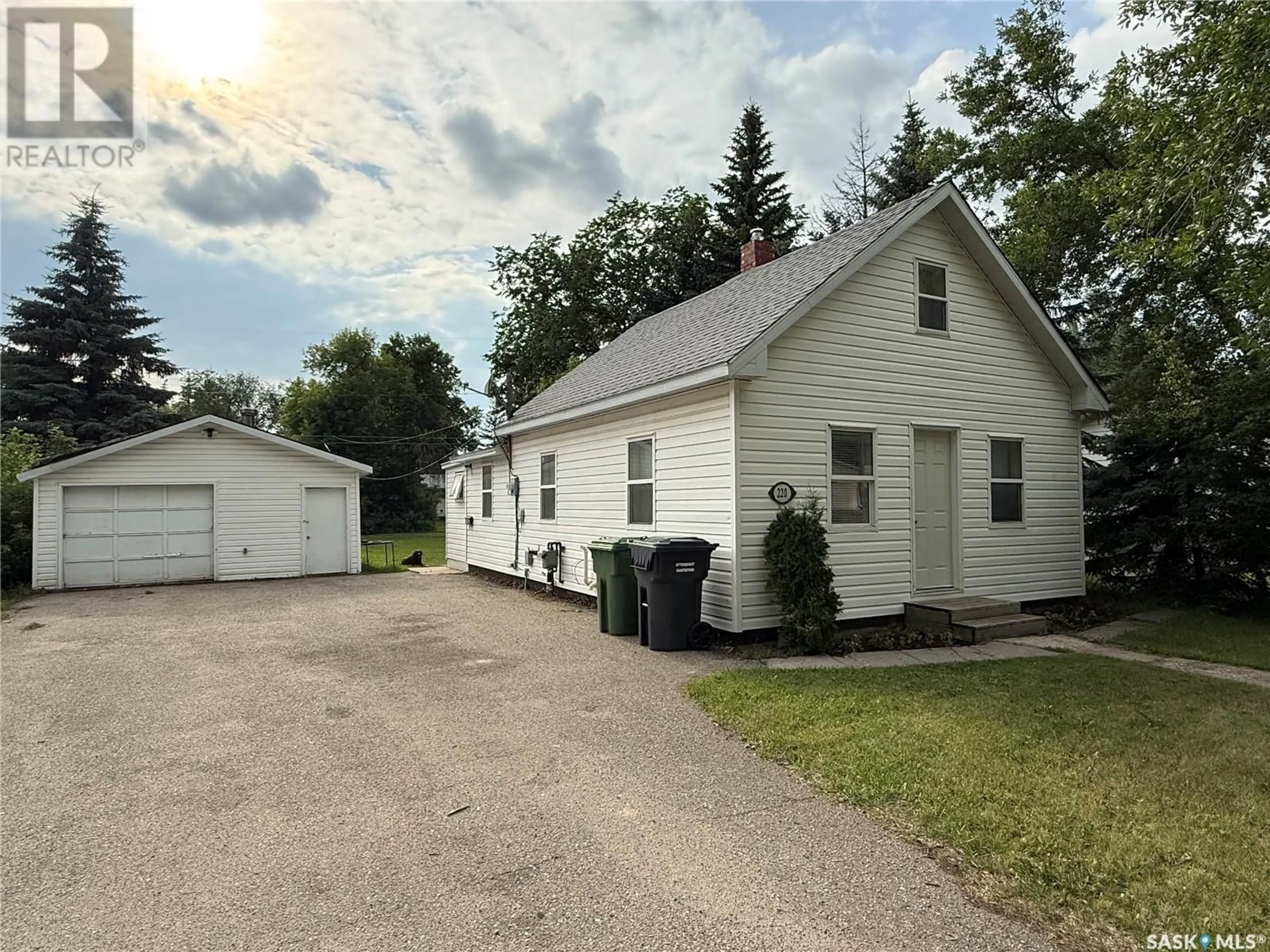 A pic from outside/outdoor area/front of a property/back of a property/a pic from drone, street for 220 MAPLE AVENUE, Yorkton Saskatchewan S3N1W5