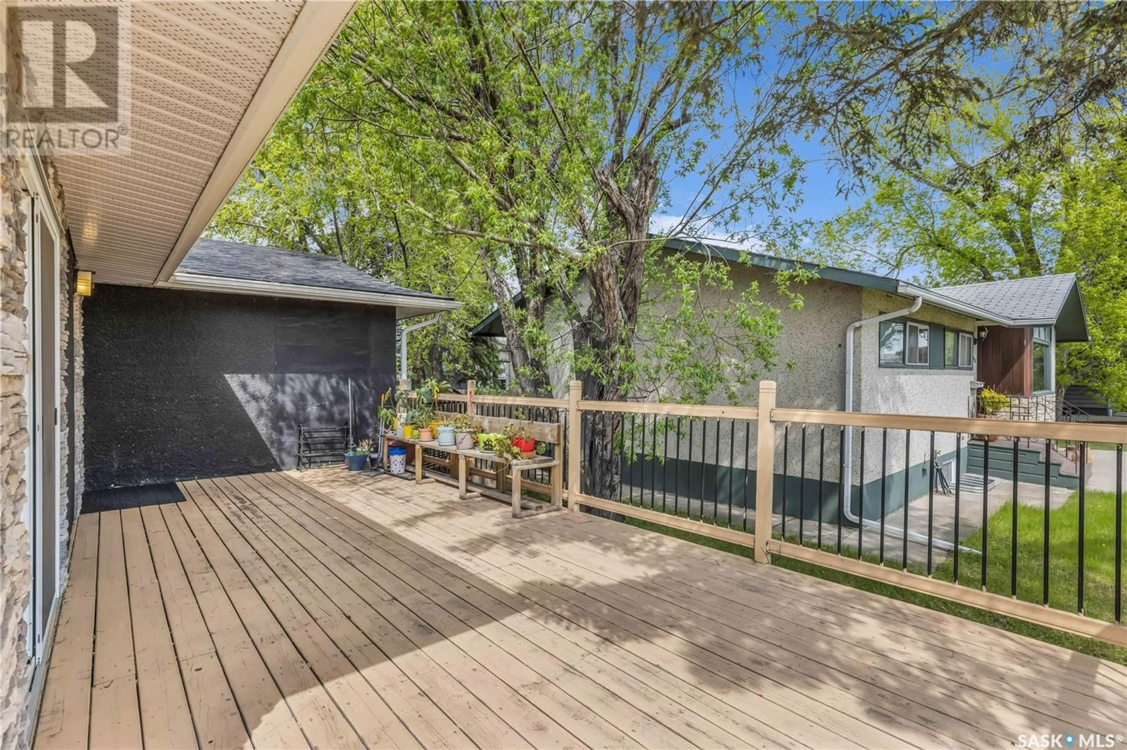 Patio, street for 1308 PRESTON AVENUE, Saskatoon Saskatchewan S7H2V4