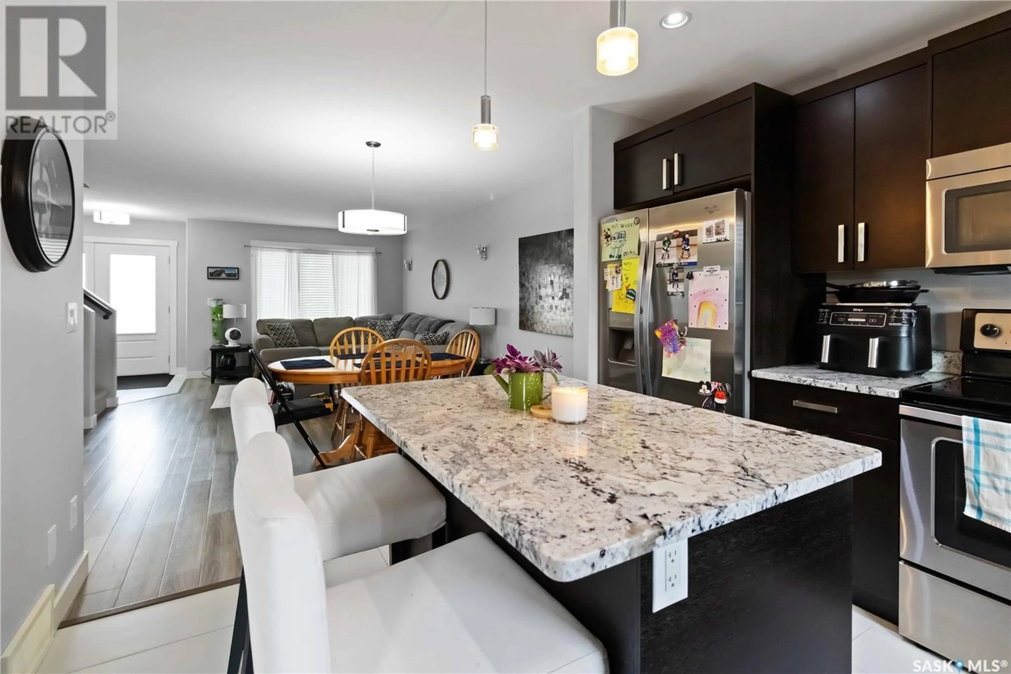 Contemporary kitchen, ceramic/tile floor for 203 RAJPUT WAY, Saskatoon Saskatchewan S7W0T7