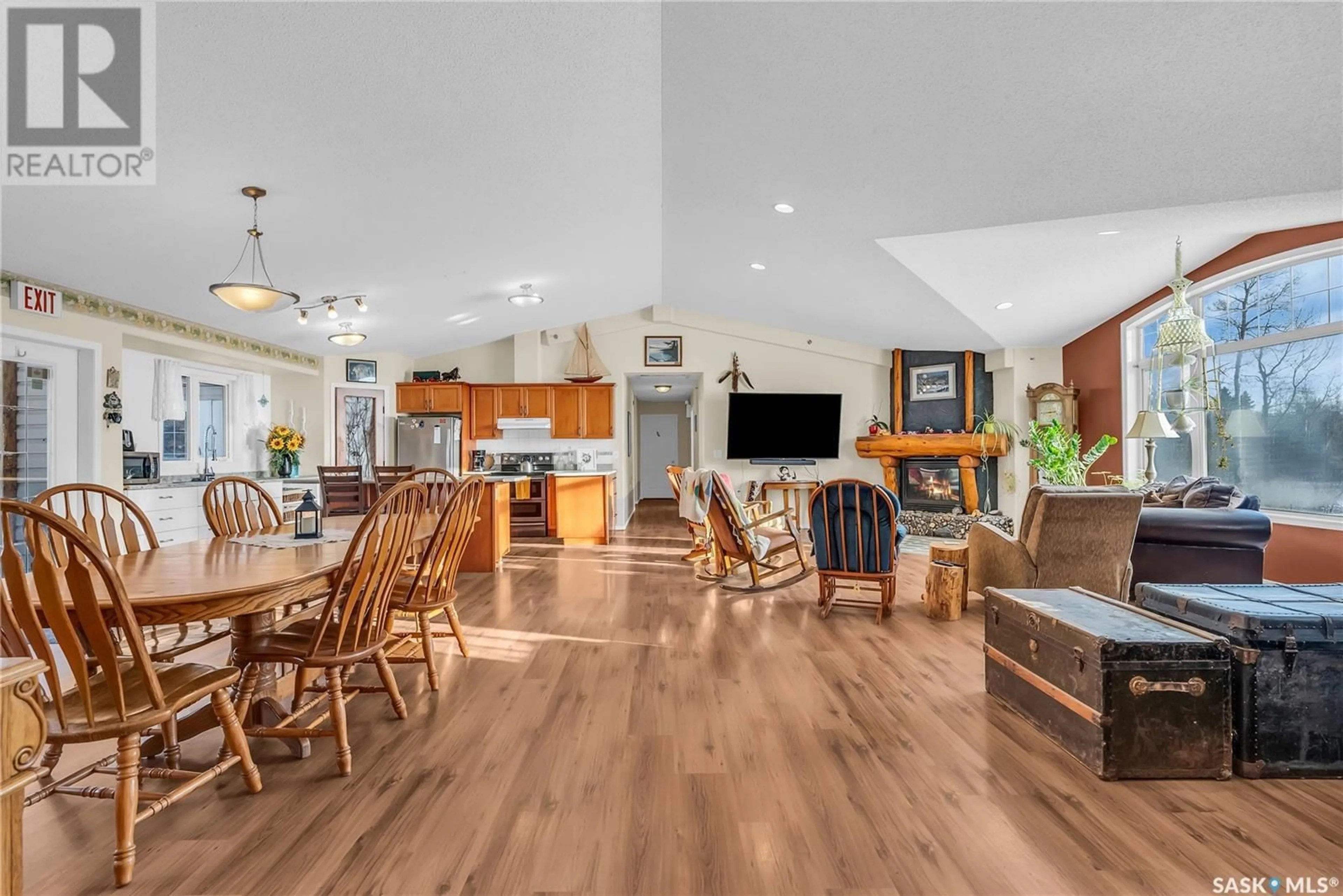 Open concept kitchen, unknown for 25 SOUTHRIDGE DRIVE, Christopher Lake Saskatchewan S0J0N0