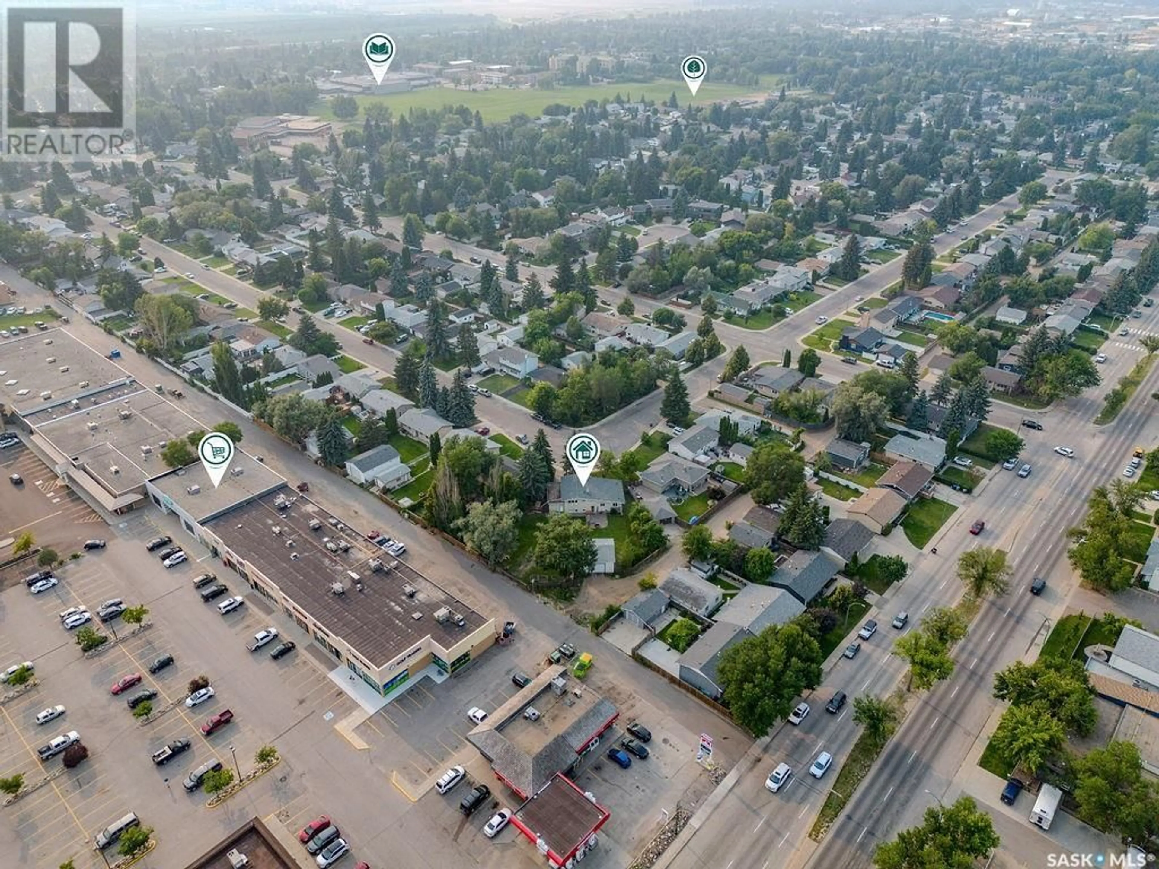 A pic from outside/outdoor area/front of a property/back of a property/a pic from drone, street for 246 ANDERSON CRESCENT, Saskatoon Saskatchewan S7H4C2