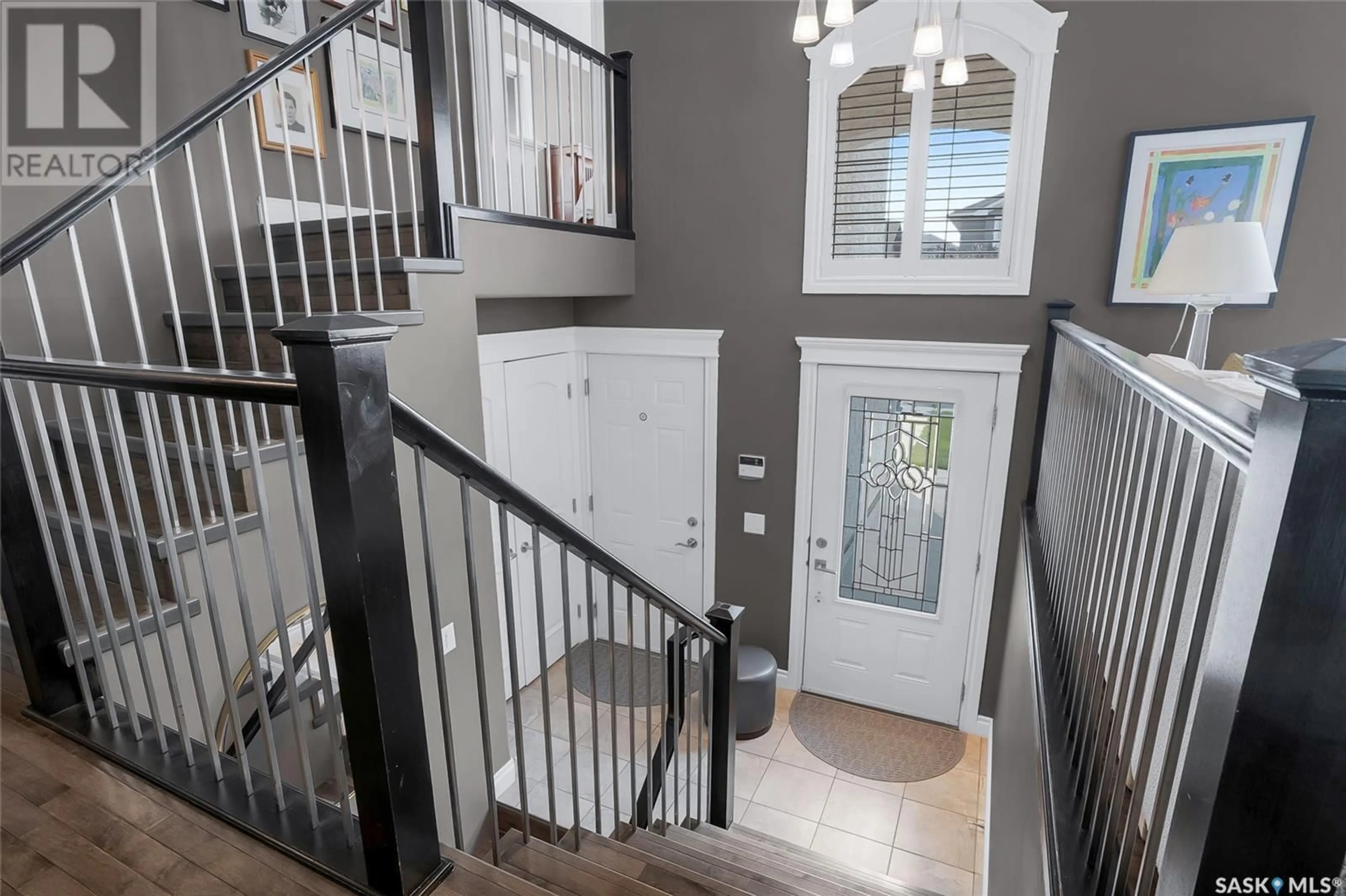 Indoor entryway for 1446 WILLOWGROVE COURT, Saskatoon Saskatchewan S7W0A9