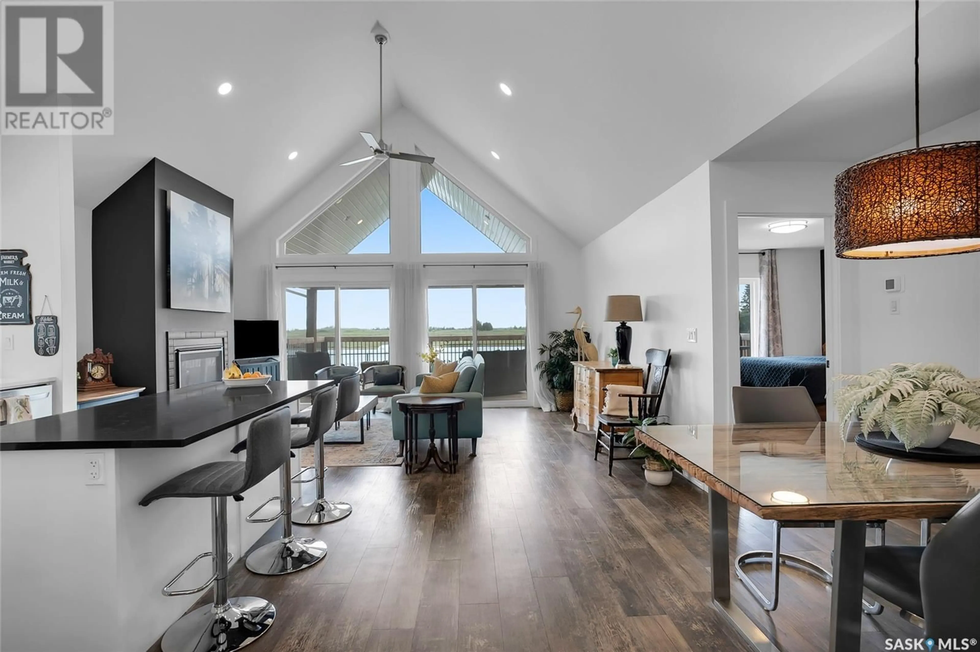Open concept kitchen, unknown for 403 LOEPPKY AVENUE, Dalmeny Saskatchewan S0K1E0