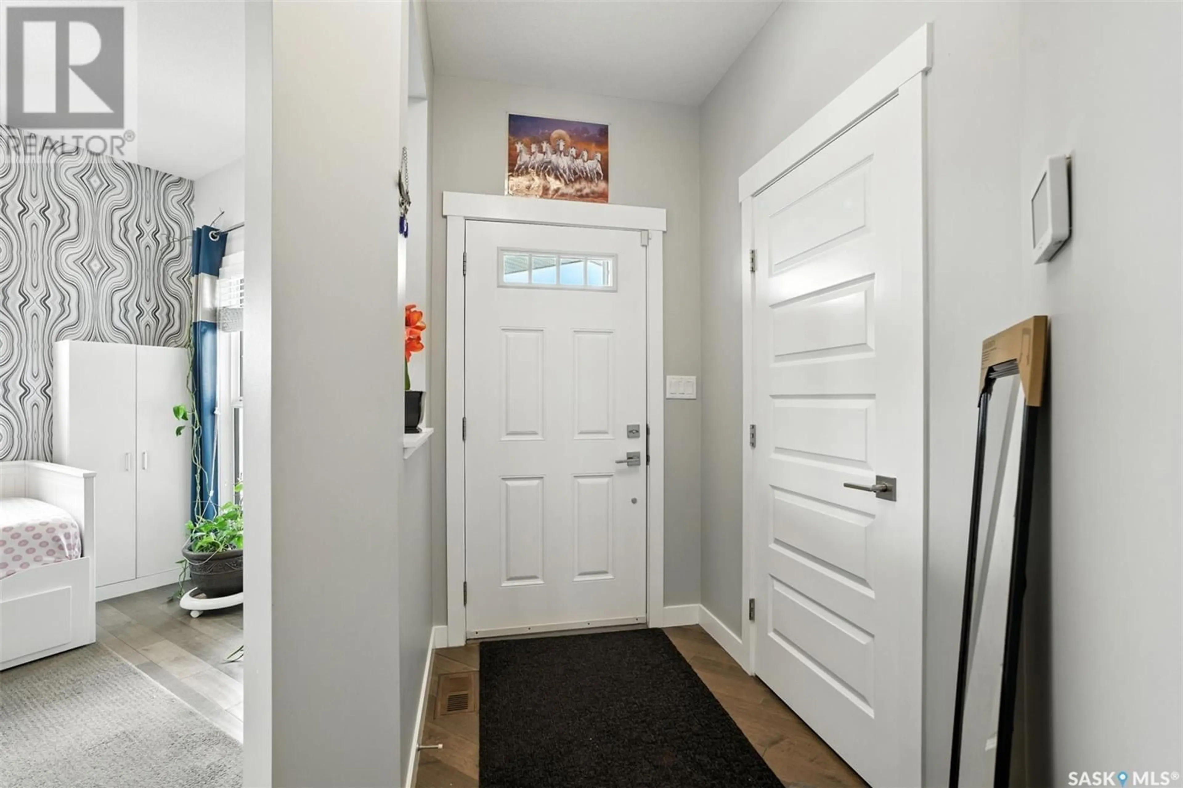 Indoor entryway for 212 SECORD WAY, Saskatoon Saskatchewan S7V0L9