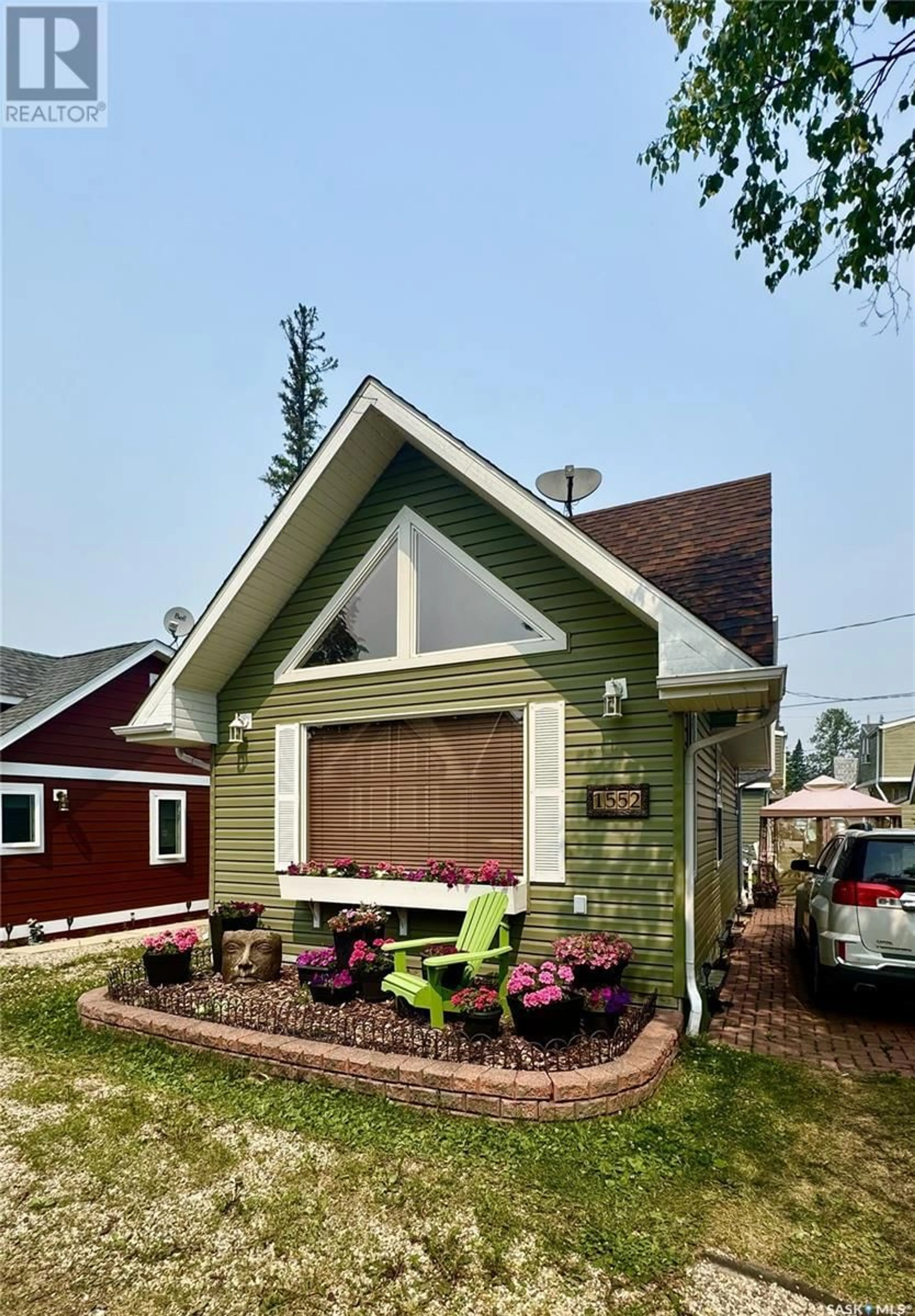 Home with vinyl exterior material, street for 1552 FINCH, Prince Albert National Park Saskatchewan S0J2Y0