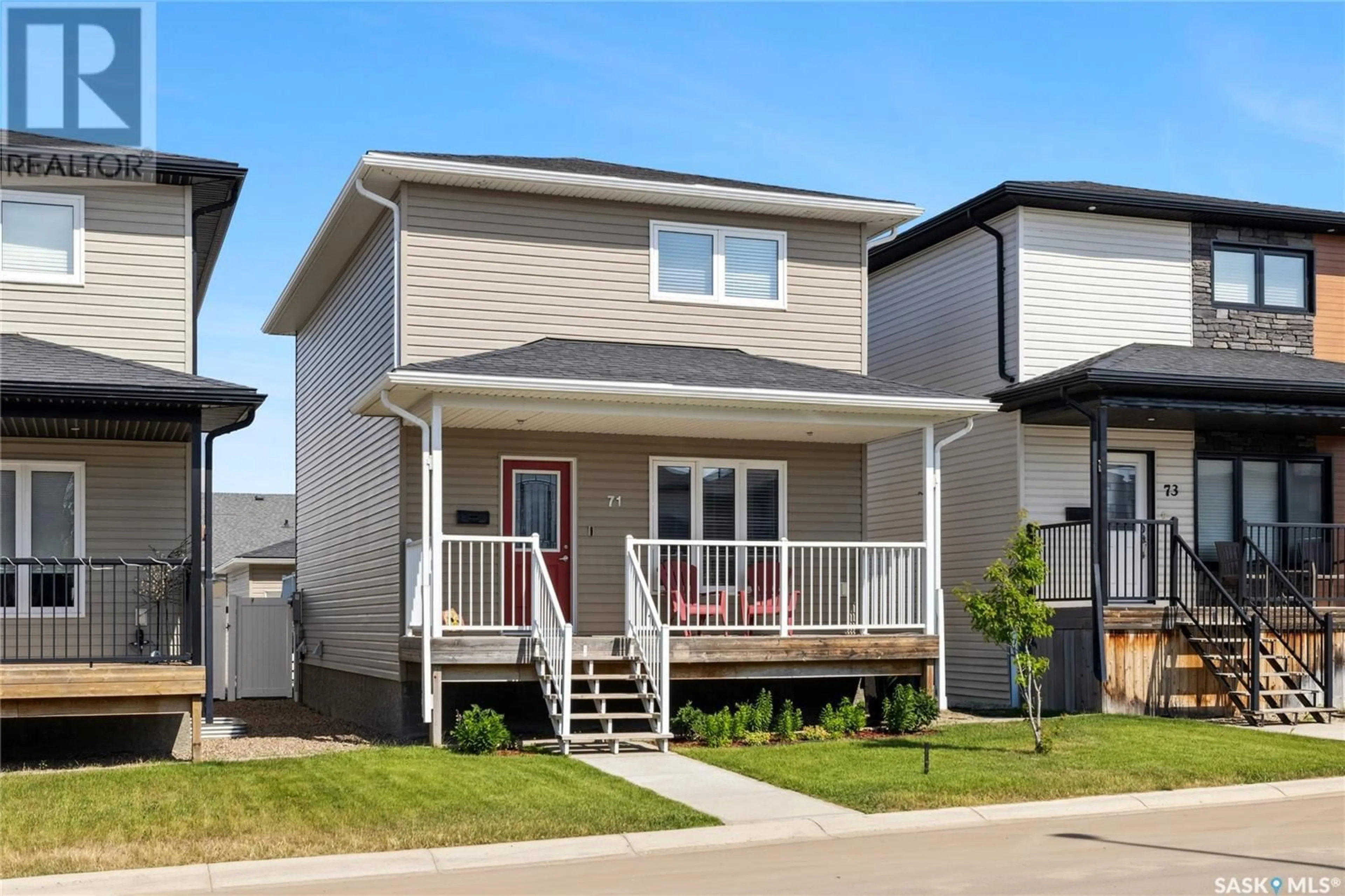 Home with vinyl exterior material, street for 71 BRIGHAM ROAD, Moose Jaw Saskatchewan S6K0A7