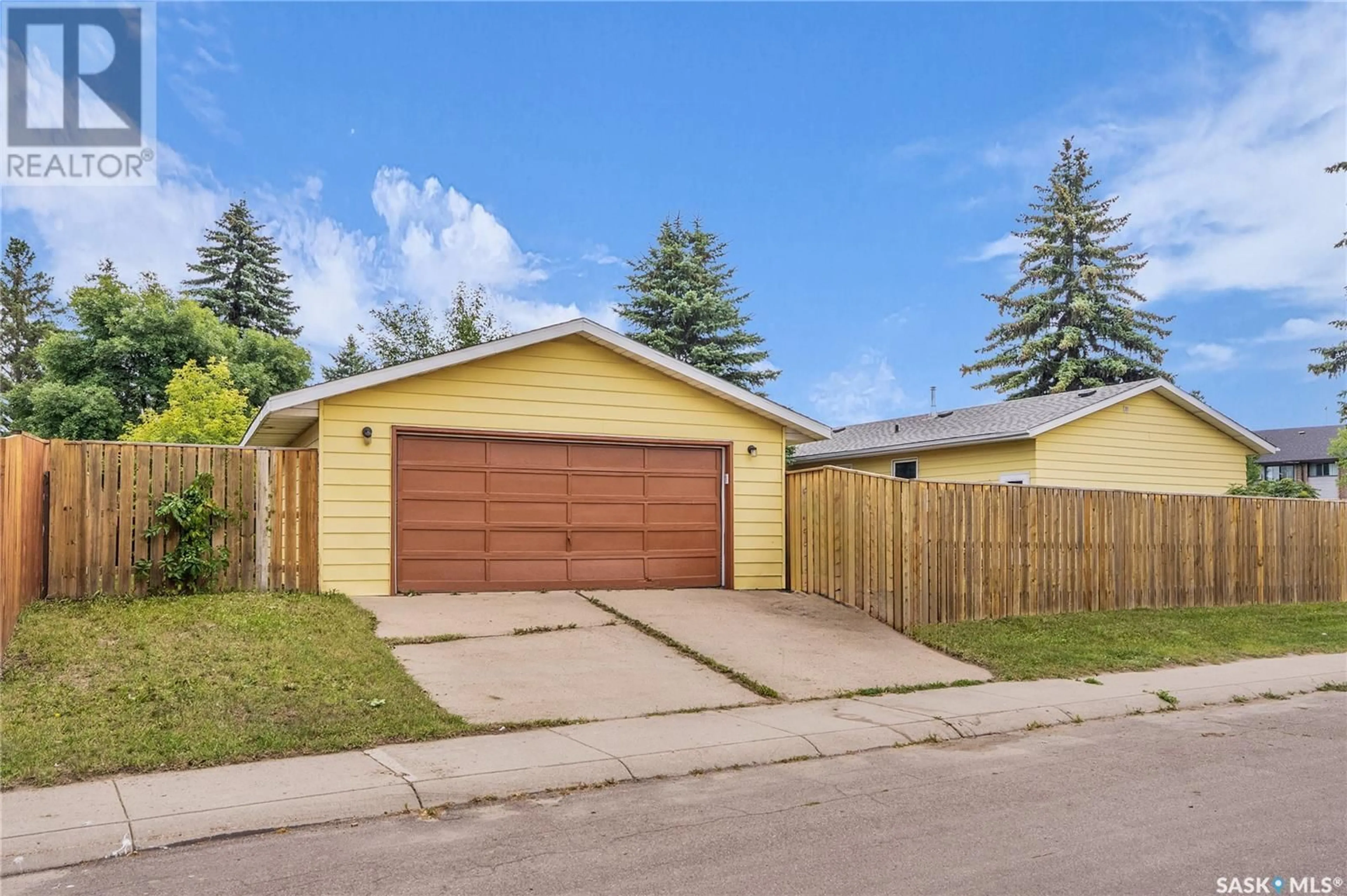 Unknown for 370 PENDYGRASSE ROAD, Saskatoon Saskatchewan S7M4M2