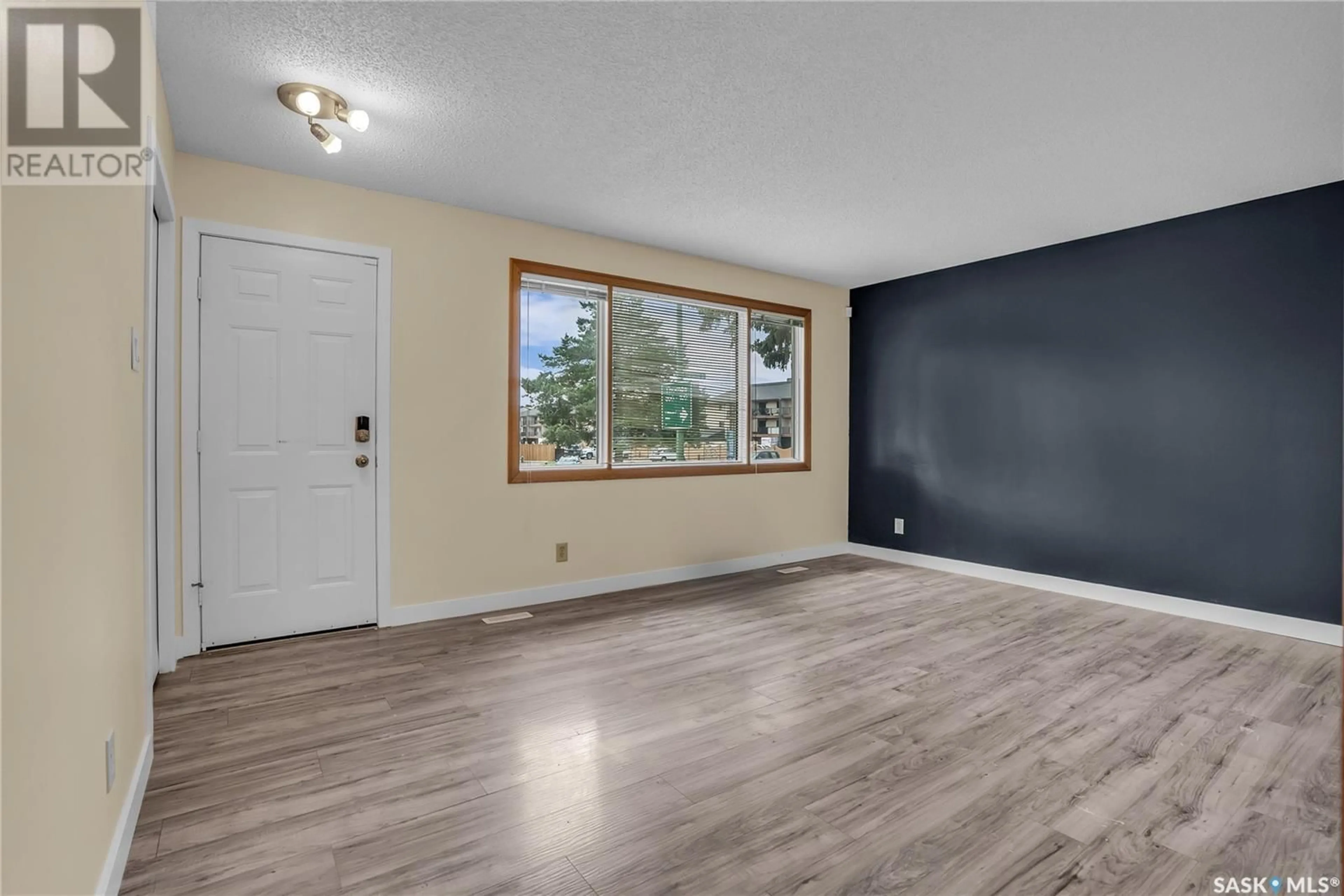 Unknown for 370 PENDYGRASSE ROAD, Saskatoon Saskatchewan S7M4M2