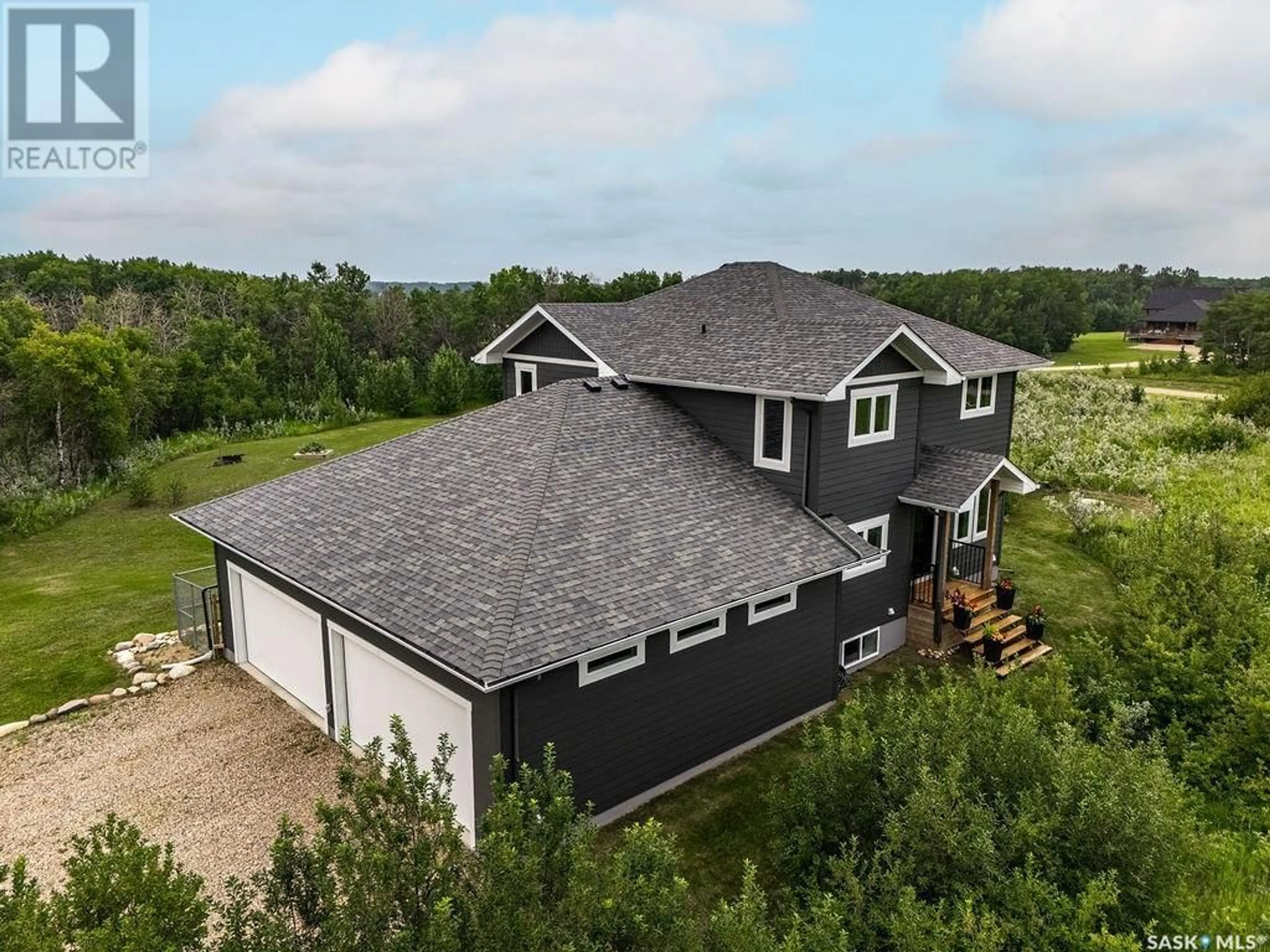 A pic from outside/outdoor area/front of a property/back of a property/a pic from drone, building for 6 ELKWOOD DRIVE, Dundurn Rm No. 314 Saskatchewan S7C0C5