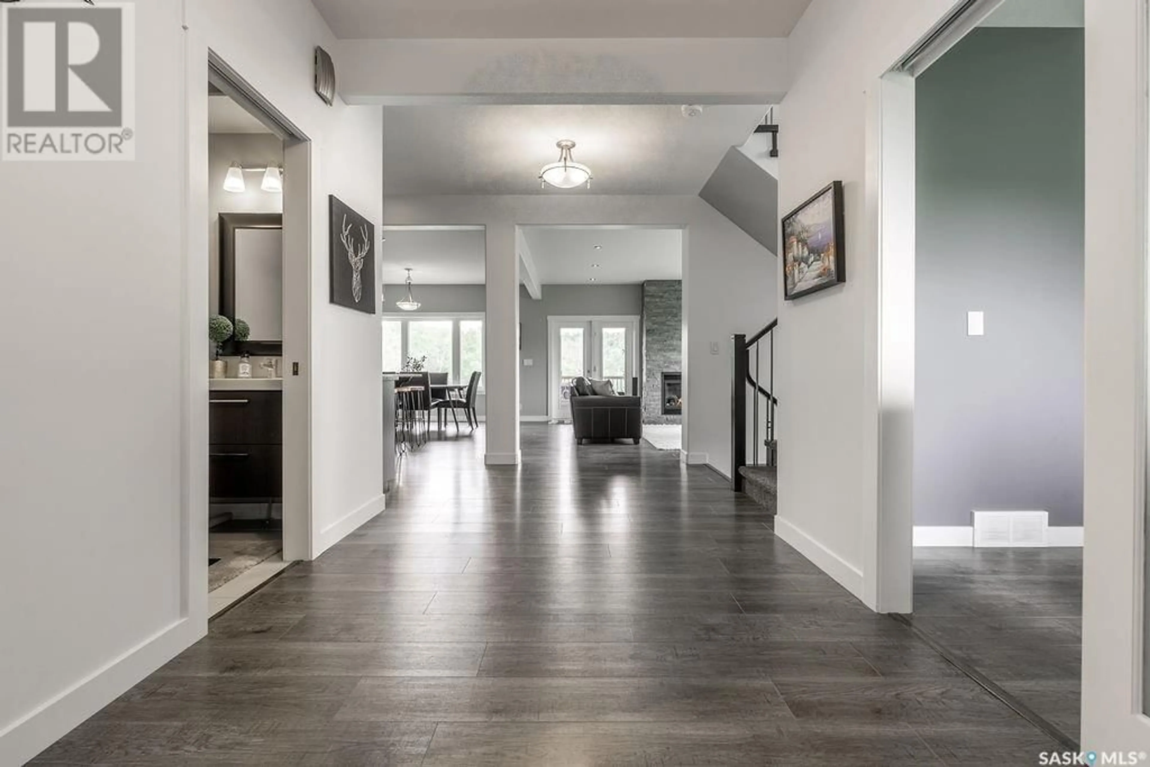Indoor foyer for 6 ELKWOOD DRIVE, Dundurn Rm No. 314 Saskatchewan S7C0C5