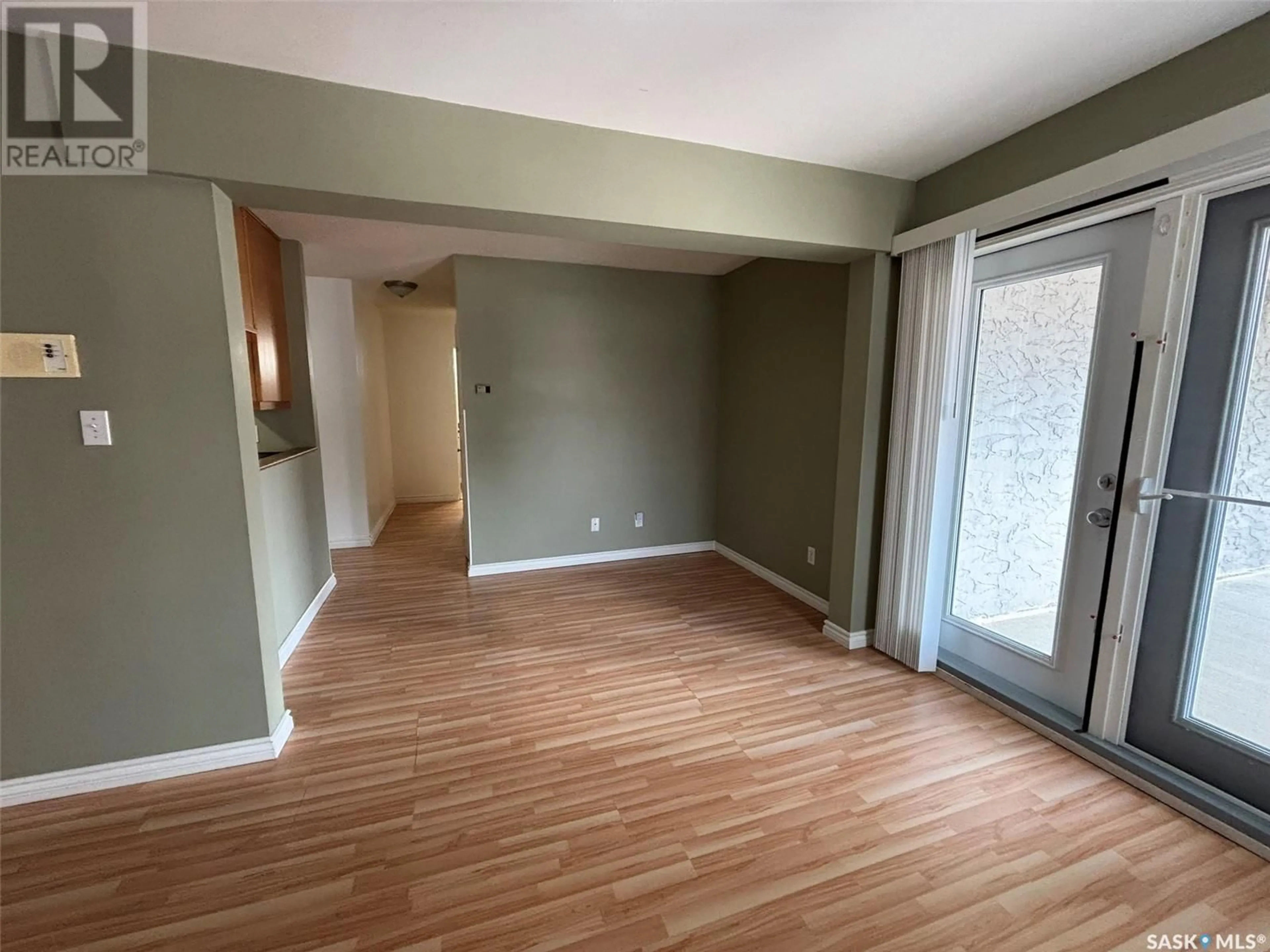 A pic of a room for N - 304 431 4TH AVENUE, Saskatoon Saskatchewan S7K2M4