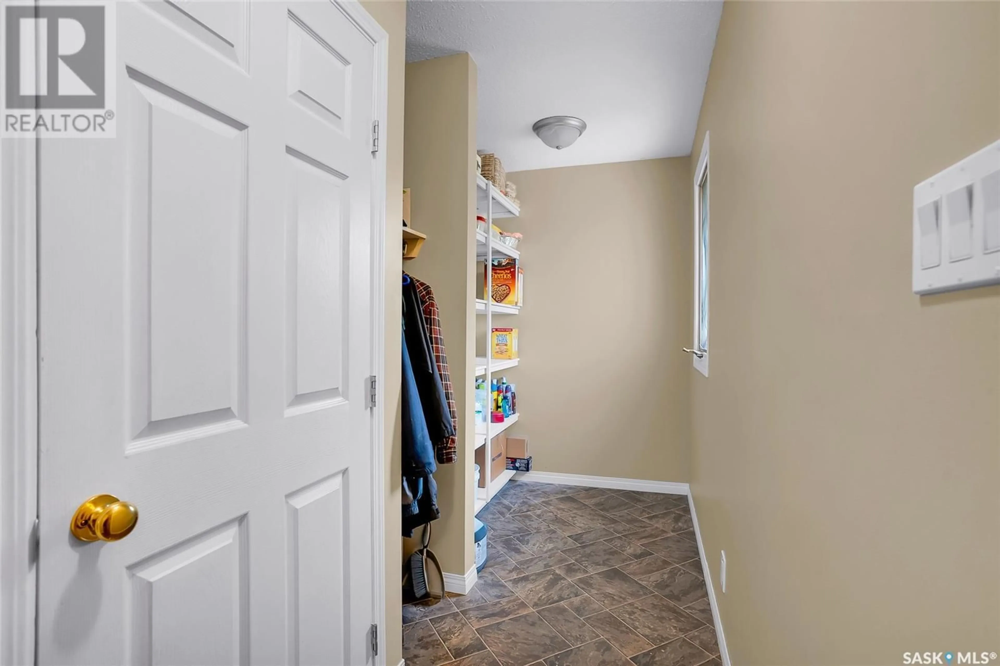 Indoor entryway for CIRCLE MC RANCH, Vanscoy Rm No. 345 Saskatchewan S7K3J6