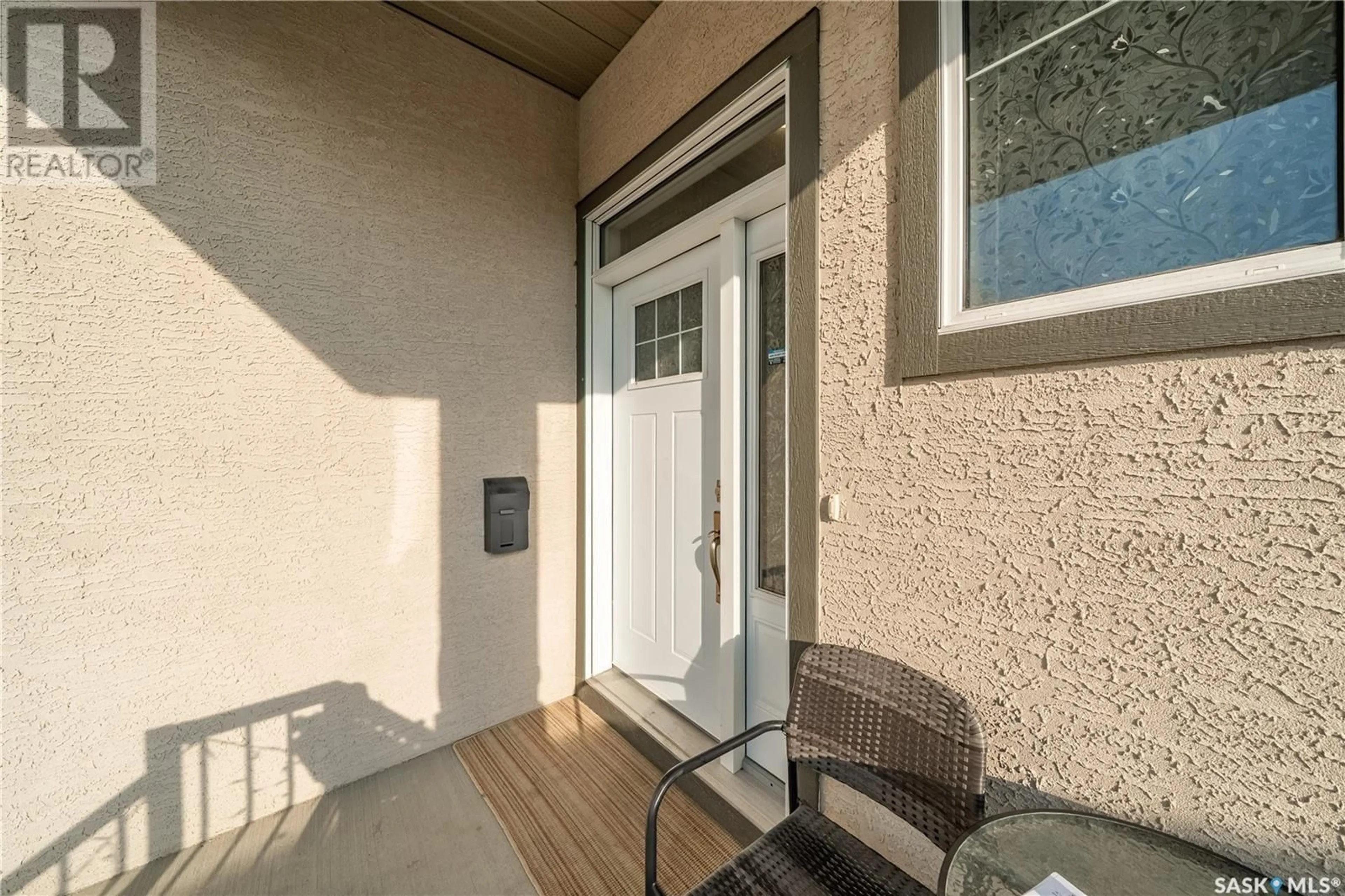 Indoor entryway for 3545 EVANS COURT, Regina Saskatchewan S4S0A9