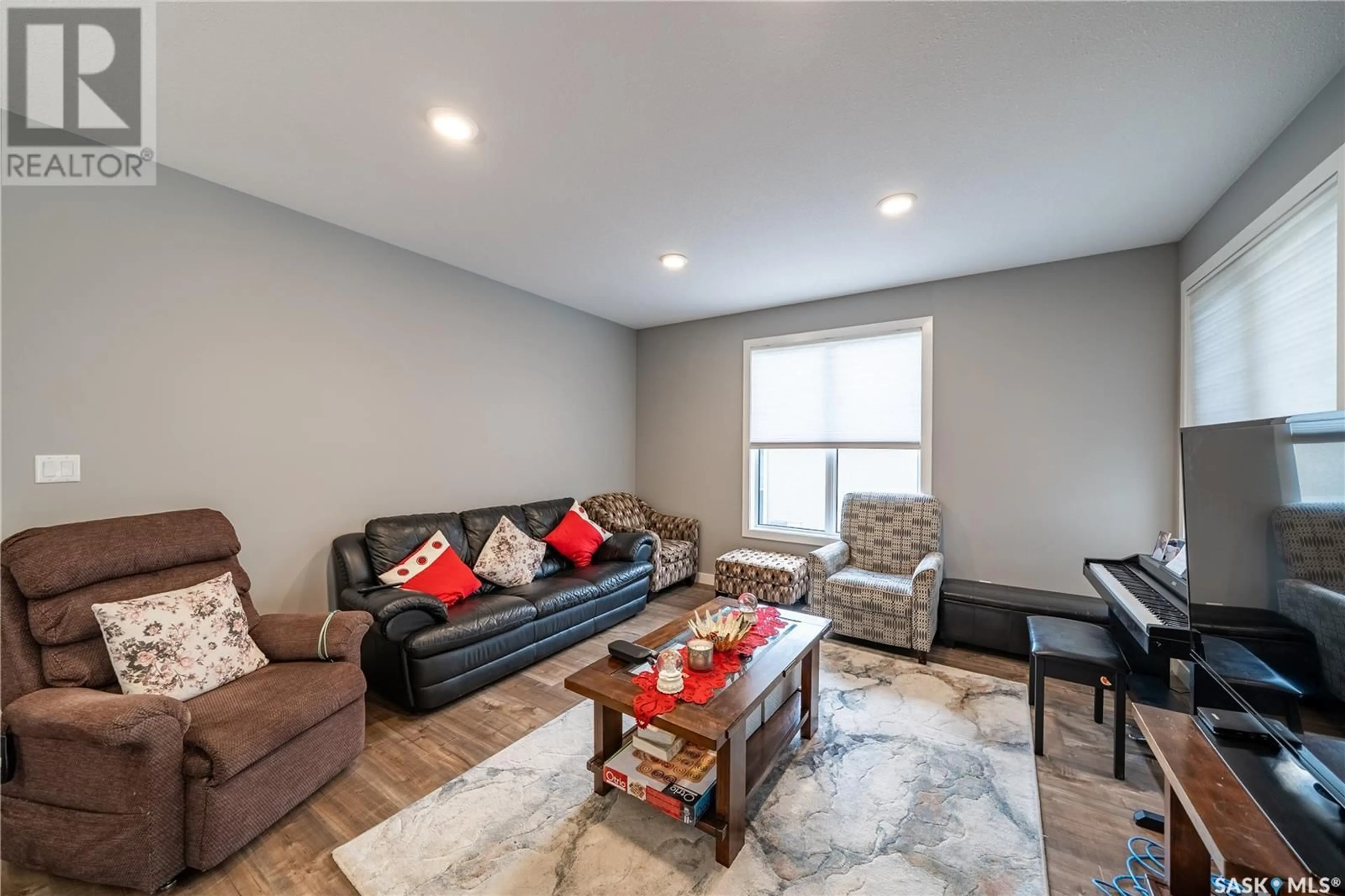 Living room with furniture, unknown for 3545 EVANS COURT, Regina Saskatchewan S4S0A9