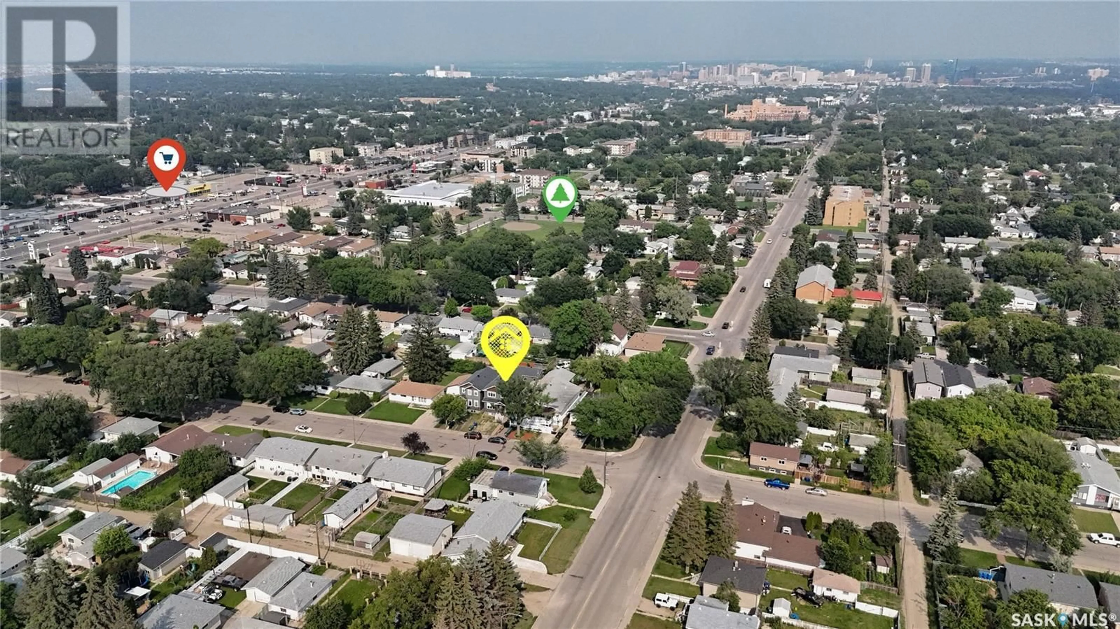 A pic from outside/outdoor area/front of a property/back of a property/a pic from drone, street for 232 MONTREAL AVENUE, Saskatoon Saskatchewan S7M3K8