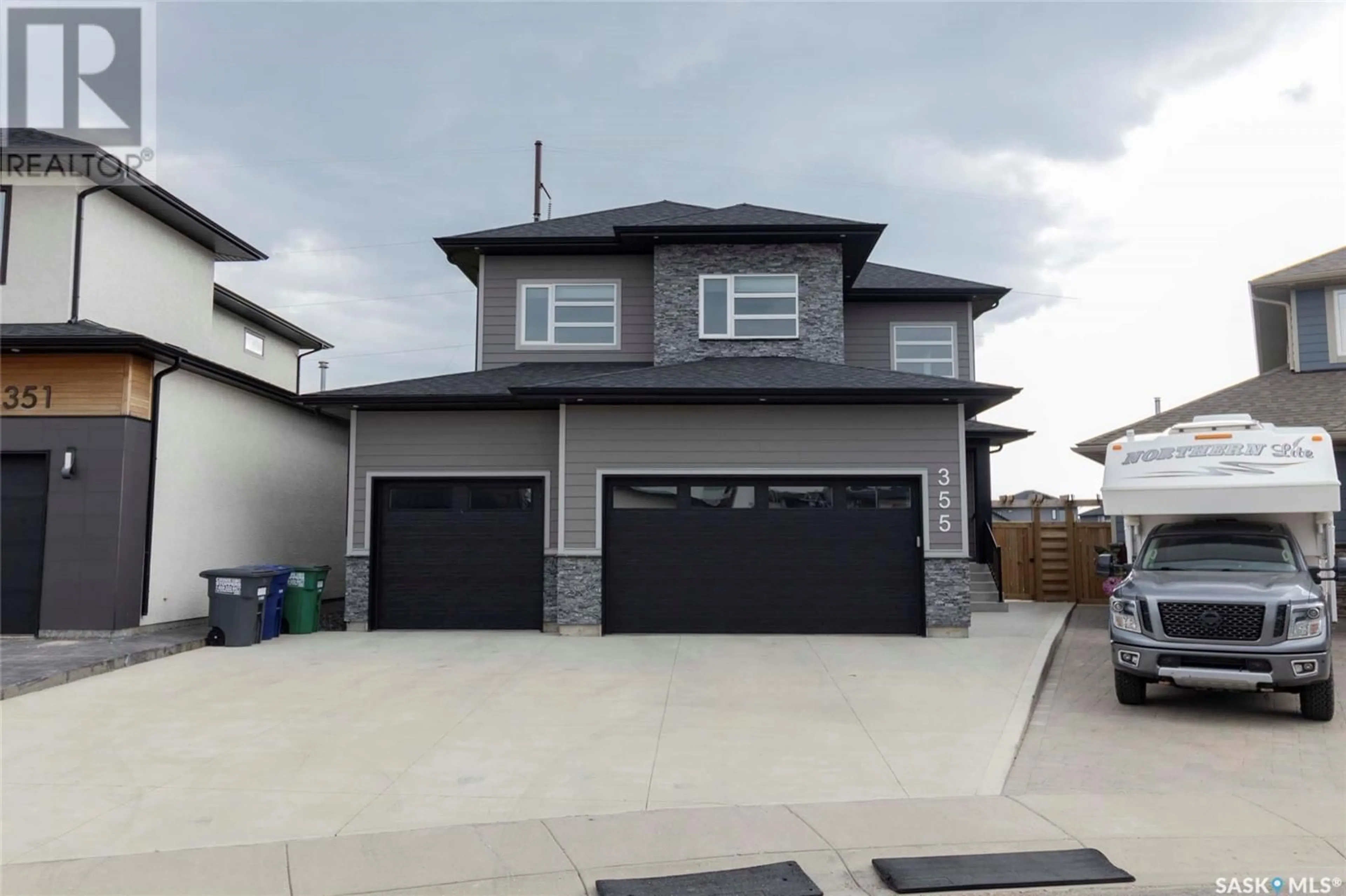 Unknown for 355 FAST COURT, Saskatoon Saskatchewan S7W0W8