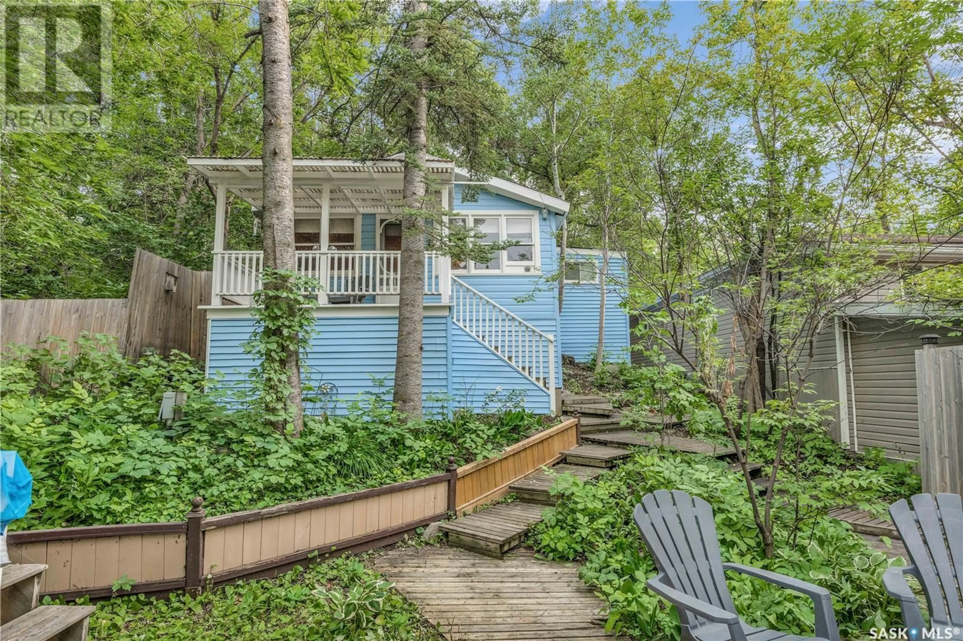 Patio, water/lake/river/ocean view for 463 FAIRCHILD AVENUE, Regina Beach Saskatchewan S0G4C0