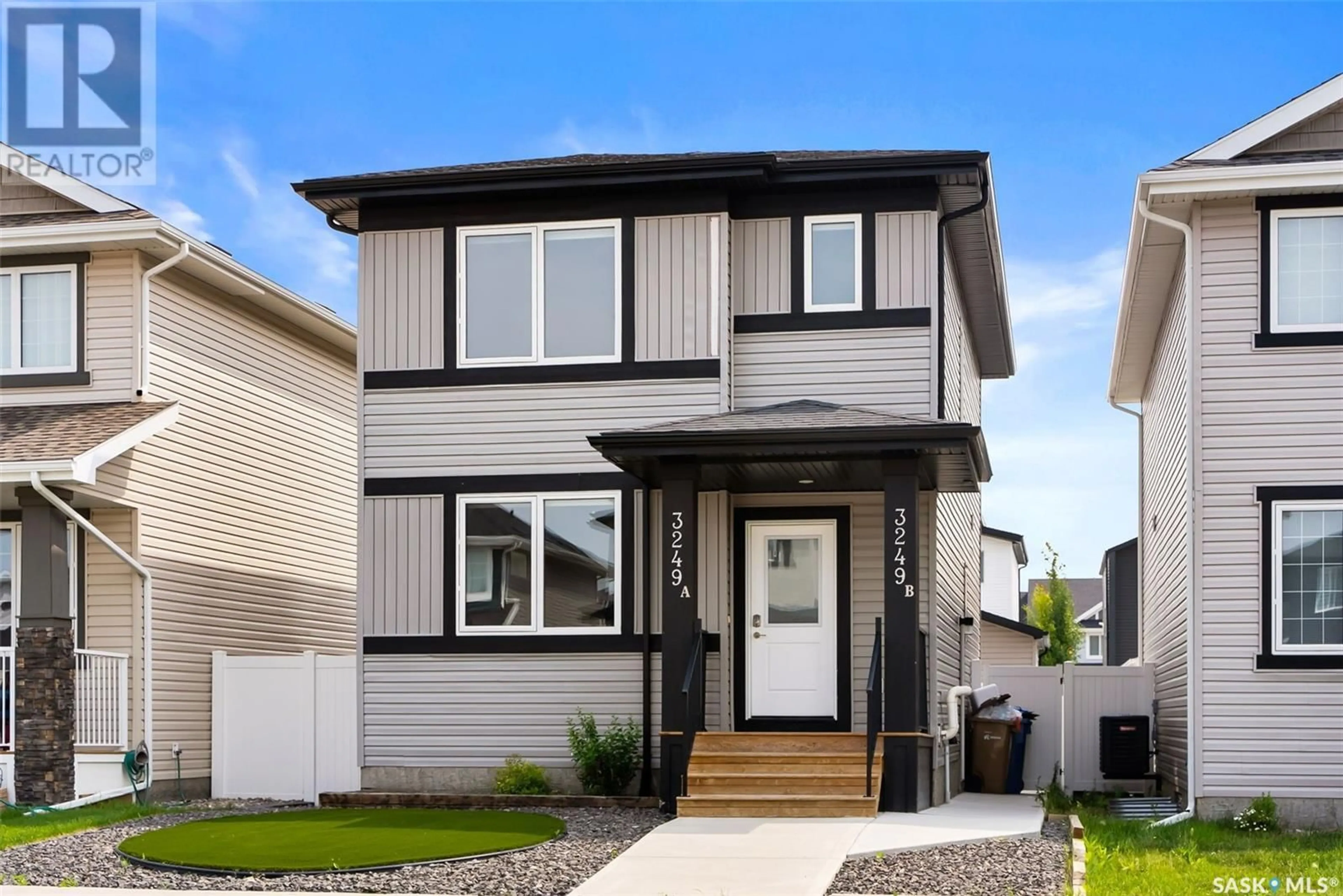 Home with vinyl exterior material, street for 3249 VALLEY GREEN ROAD, Regina Saskatchewan S4V3R2