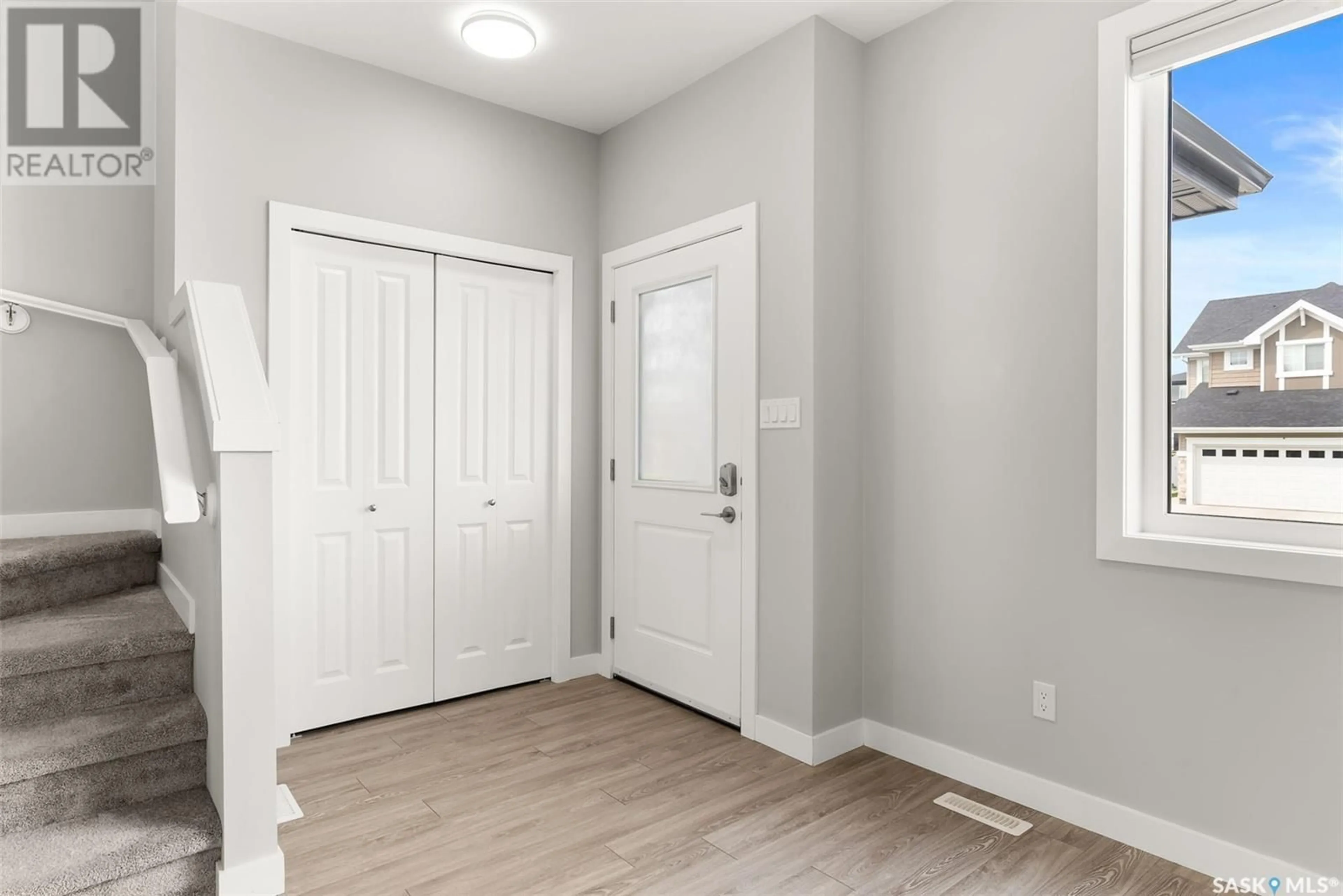 Indoor entryway for 3249 VALLEY GREEN ROAD, Regina Saskatchewan S4V3R2