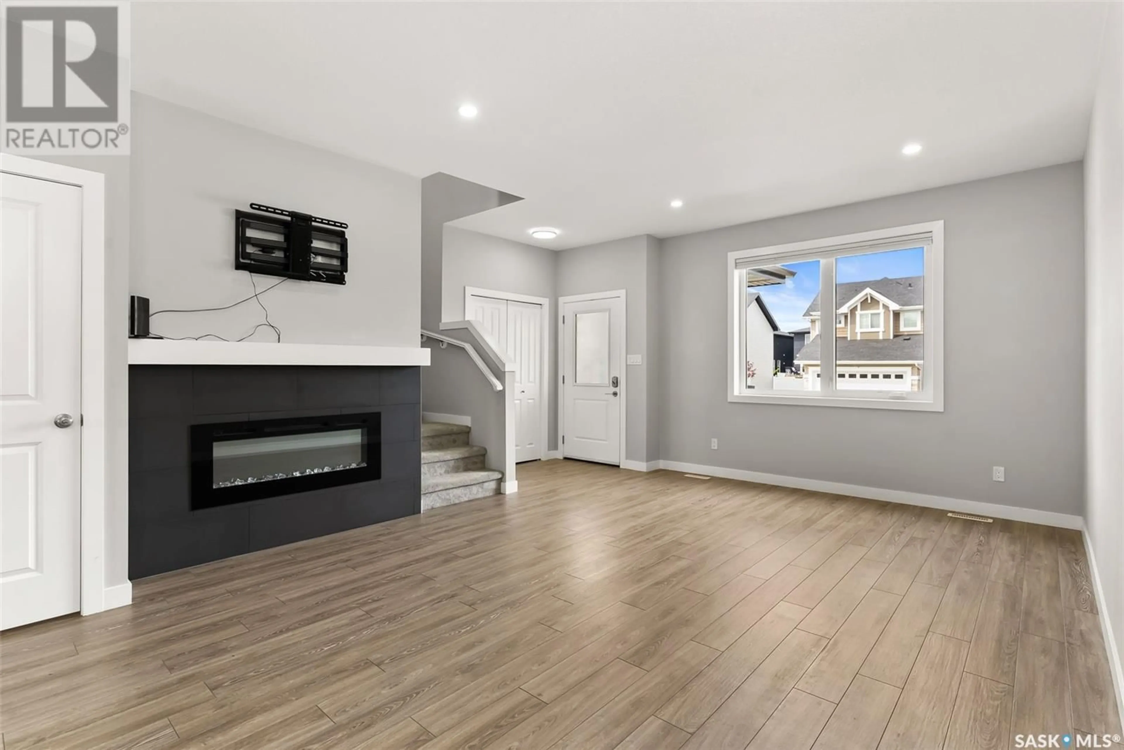 Unknown for 3249 VALLEY GREEN ROAD, Regina Saskatchewan S4V3R2
