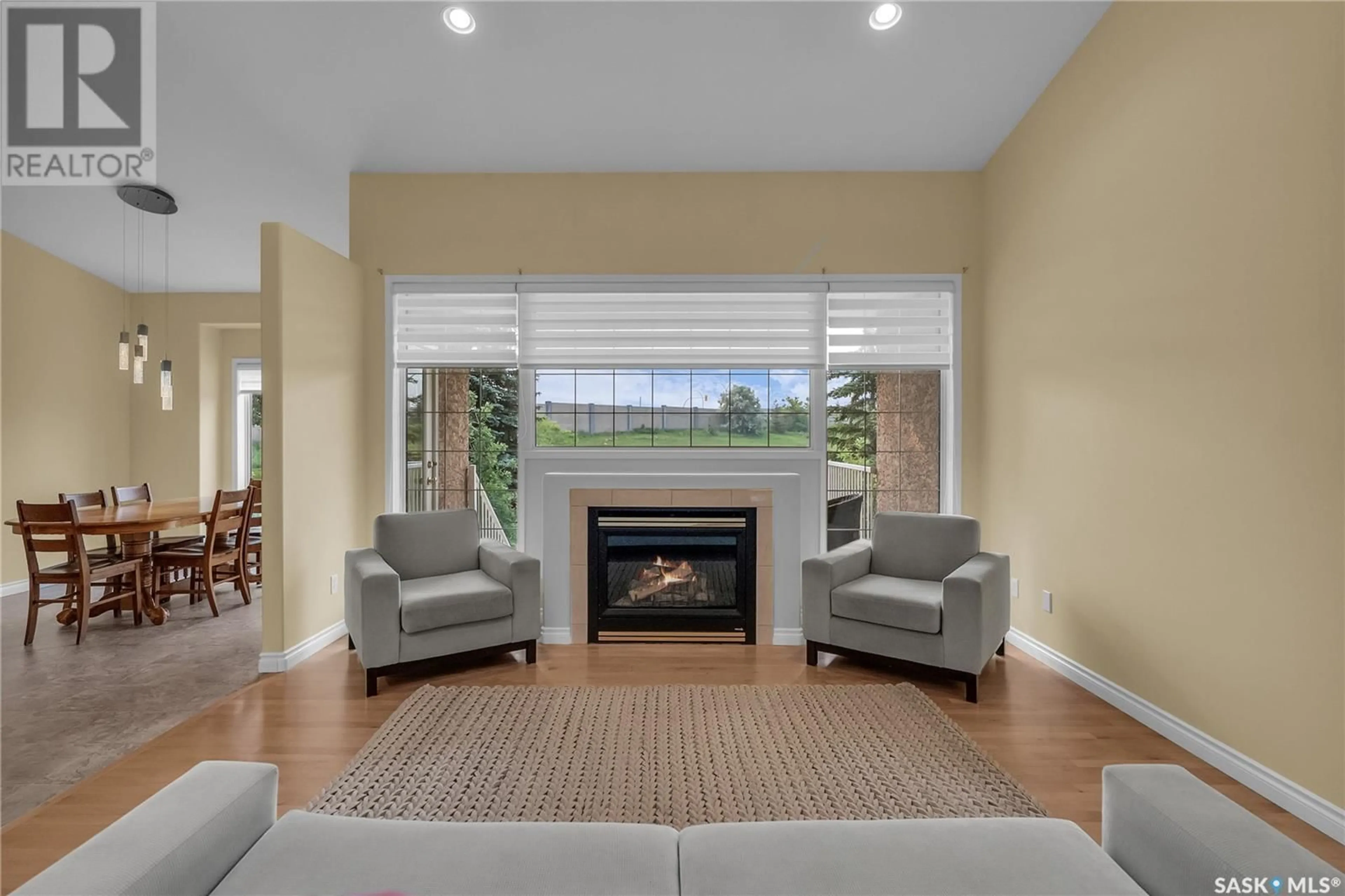 Living room with furniture, ceramic/tile floor for 710 - 133 MENDEL CRESCENT, Saskatoon Saskatchewan S7J5K4
