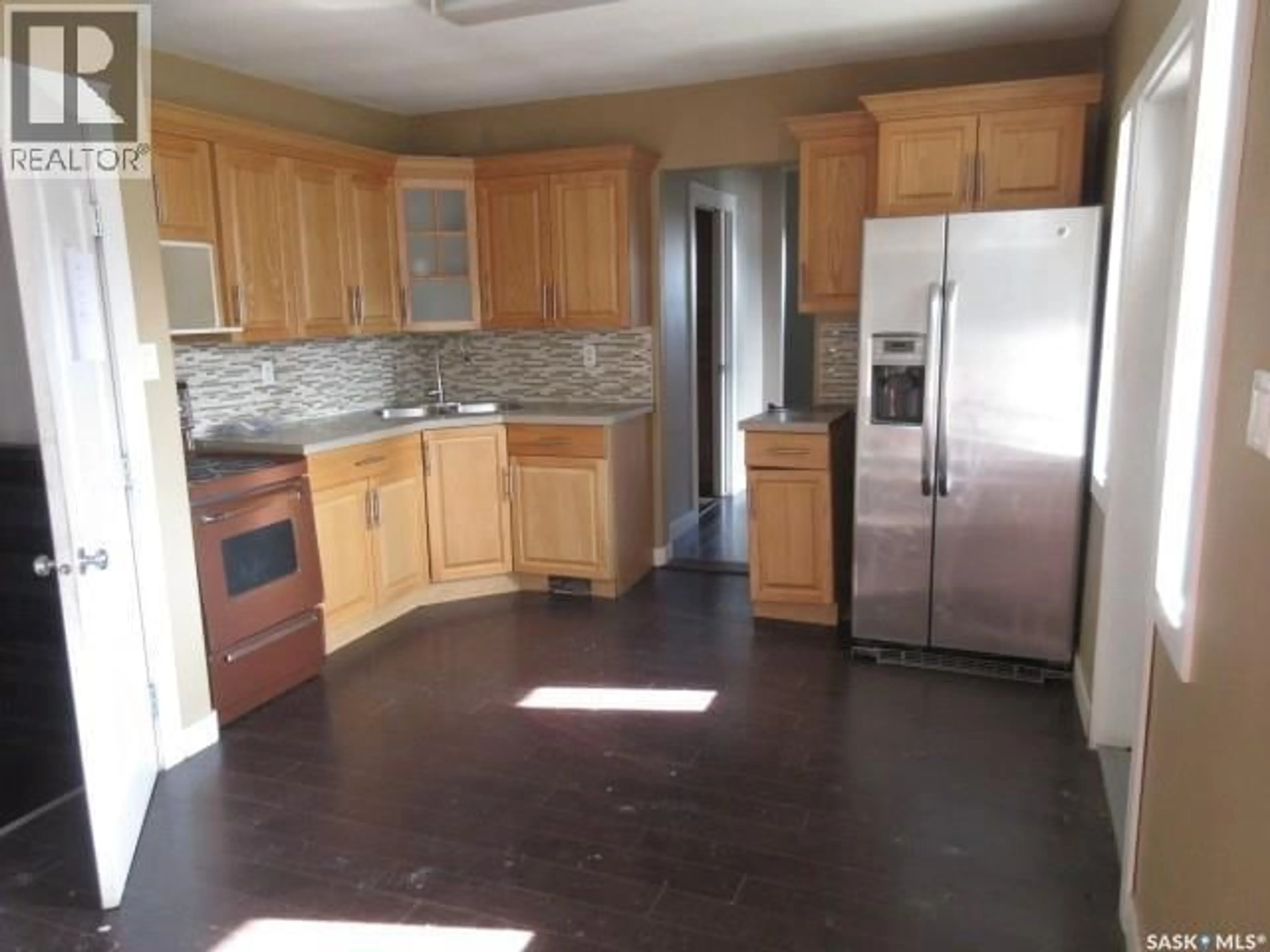 Standard kitchen, unknown for 201 3RD STREET, Milden Saskatchewan S0L2L0