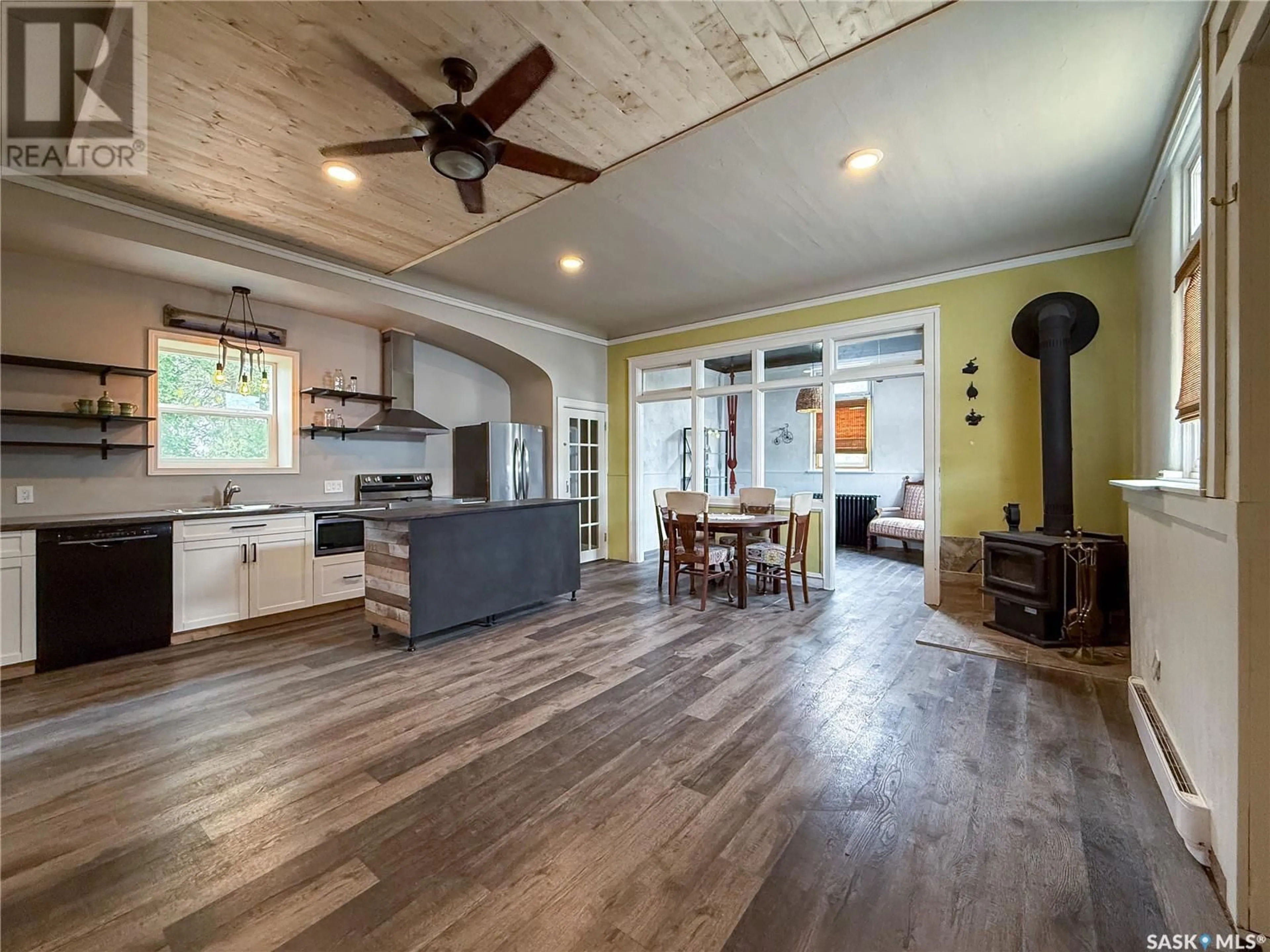 Open concept kitchen, unknown for 116 MAIN STREET, Wiseton Saskatchewan S0L3M0