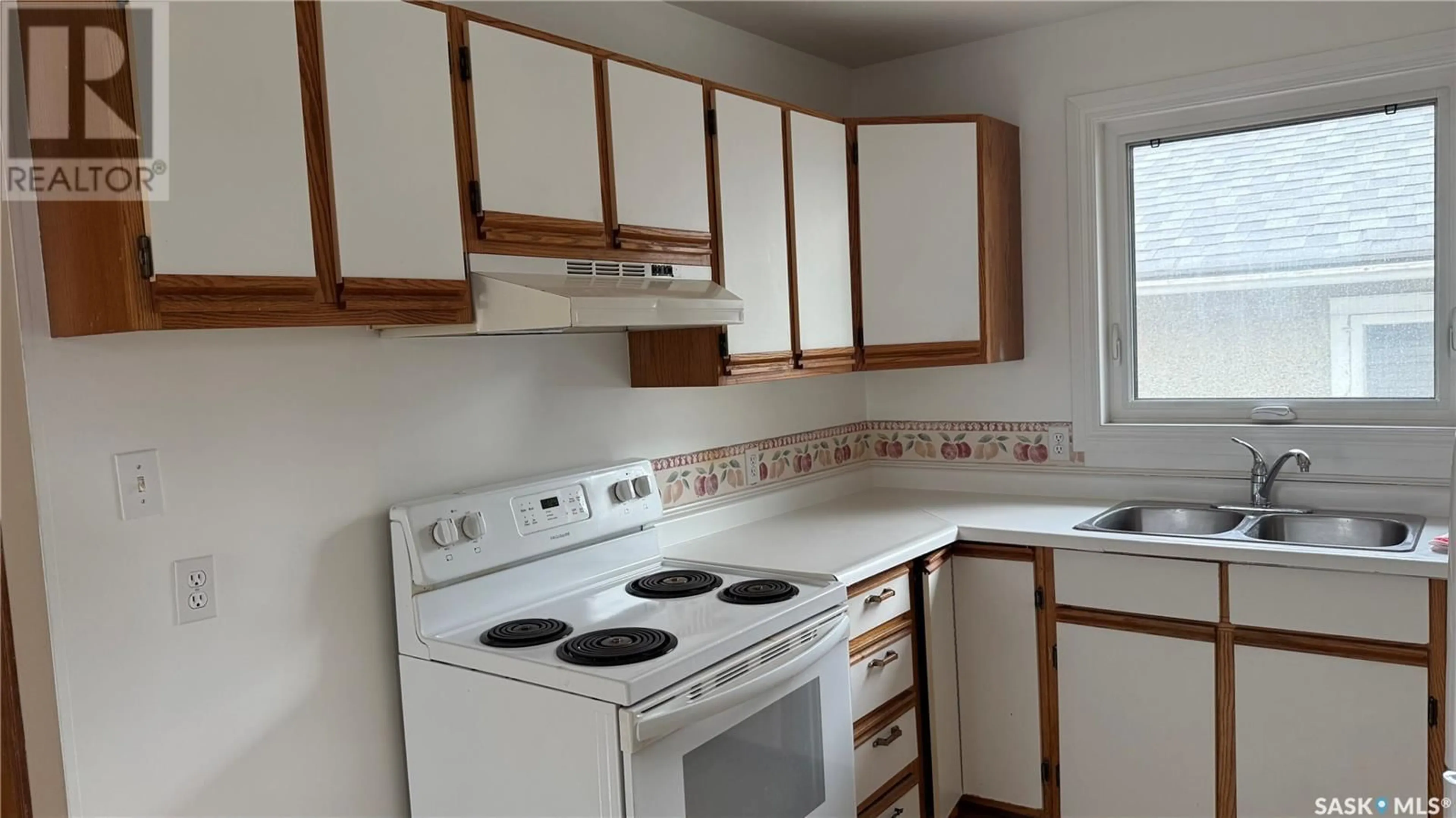 Standard kitchen, unknown for 416 13TH STREET, Prince Albert Saskatchewan S6V1E3