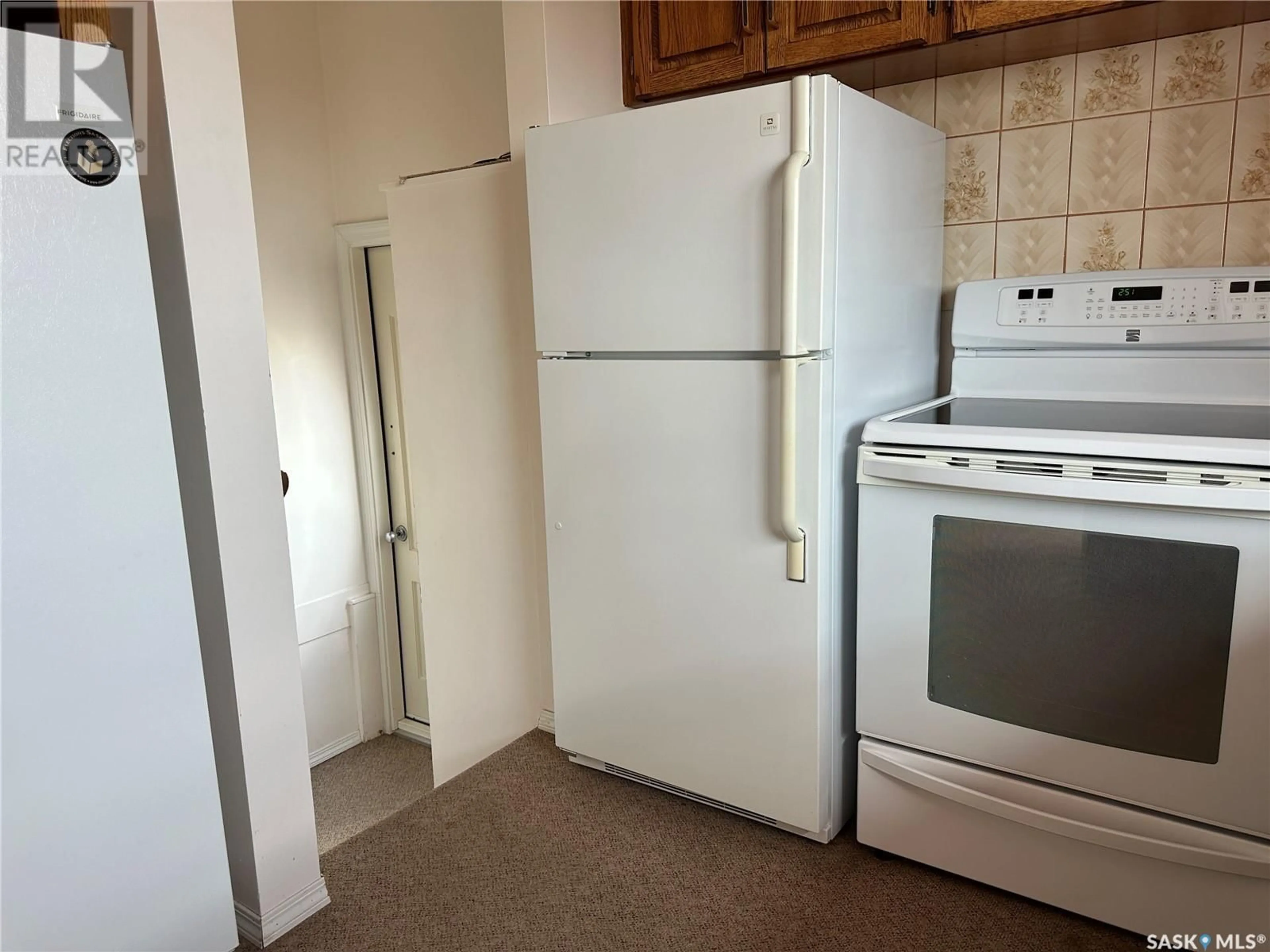Unknown for 96 9TH AVENUE, Weyburn Saskatchewan S4H1Z7