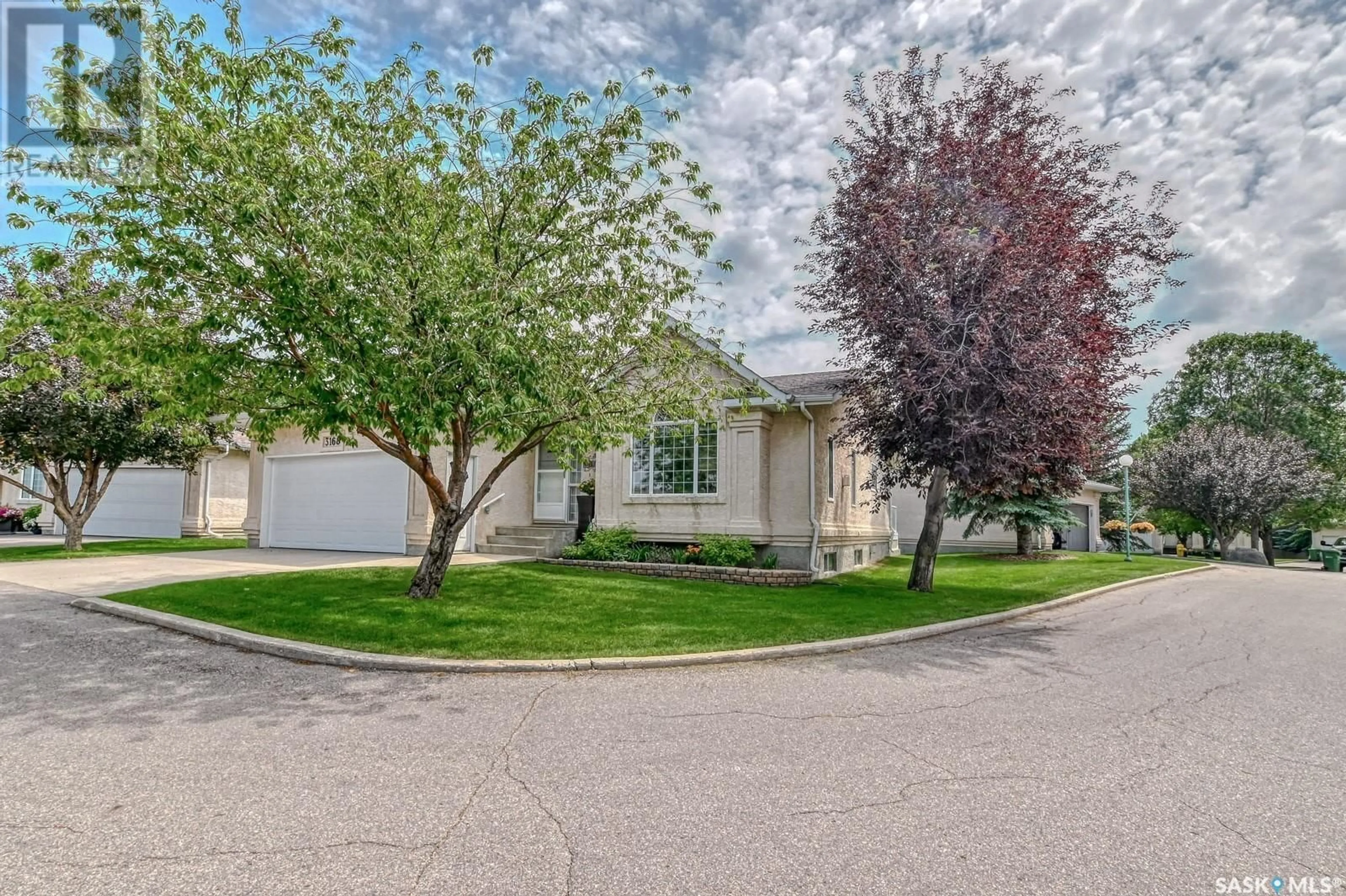 Unknown for 3168 RENFREW CRESCENT, Regina Saskatchewan S4V2W5