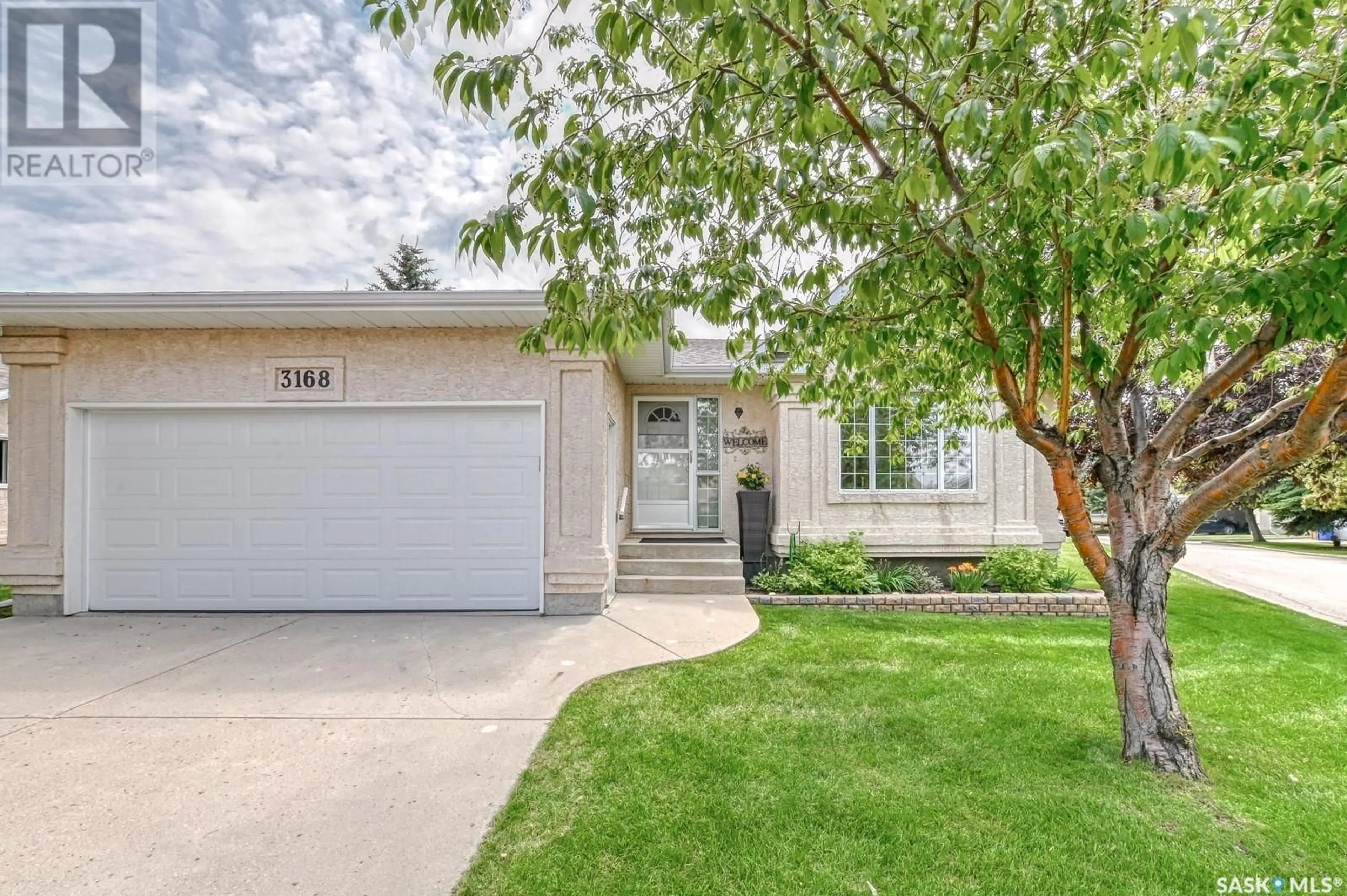 Unknown for 3168 RENFREW CRESCENT, Regina Saskatchewan S4V2W5