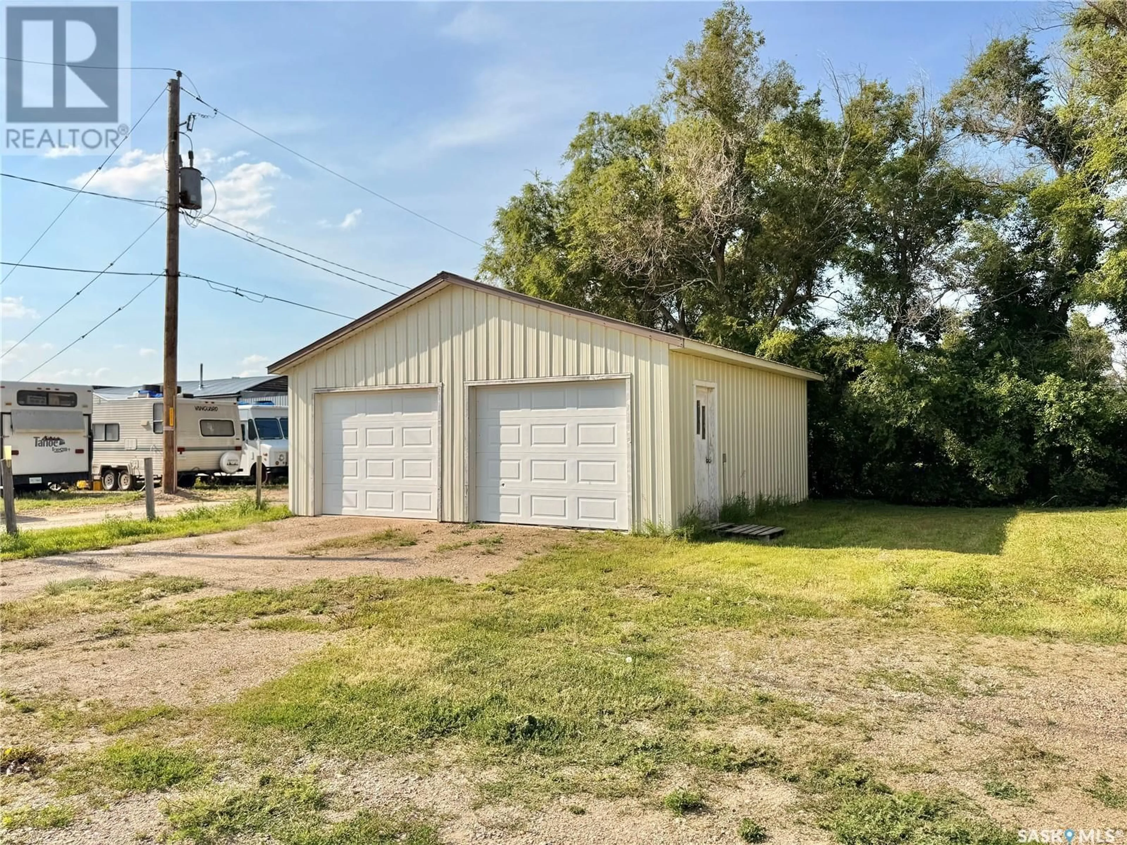 Shed for 100 1ST AVENUE, Lucky Lake Saskatchewan S0L1Z0