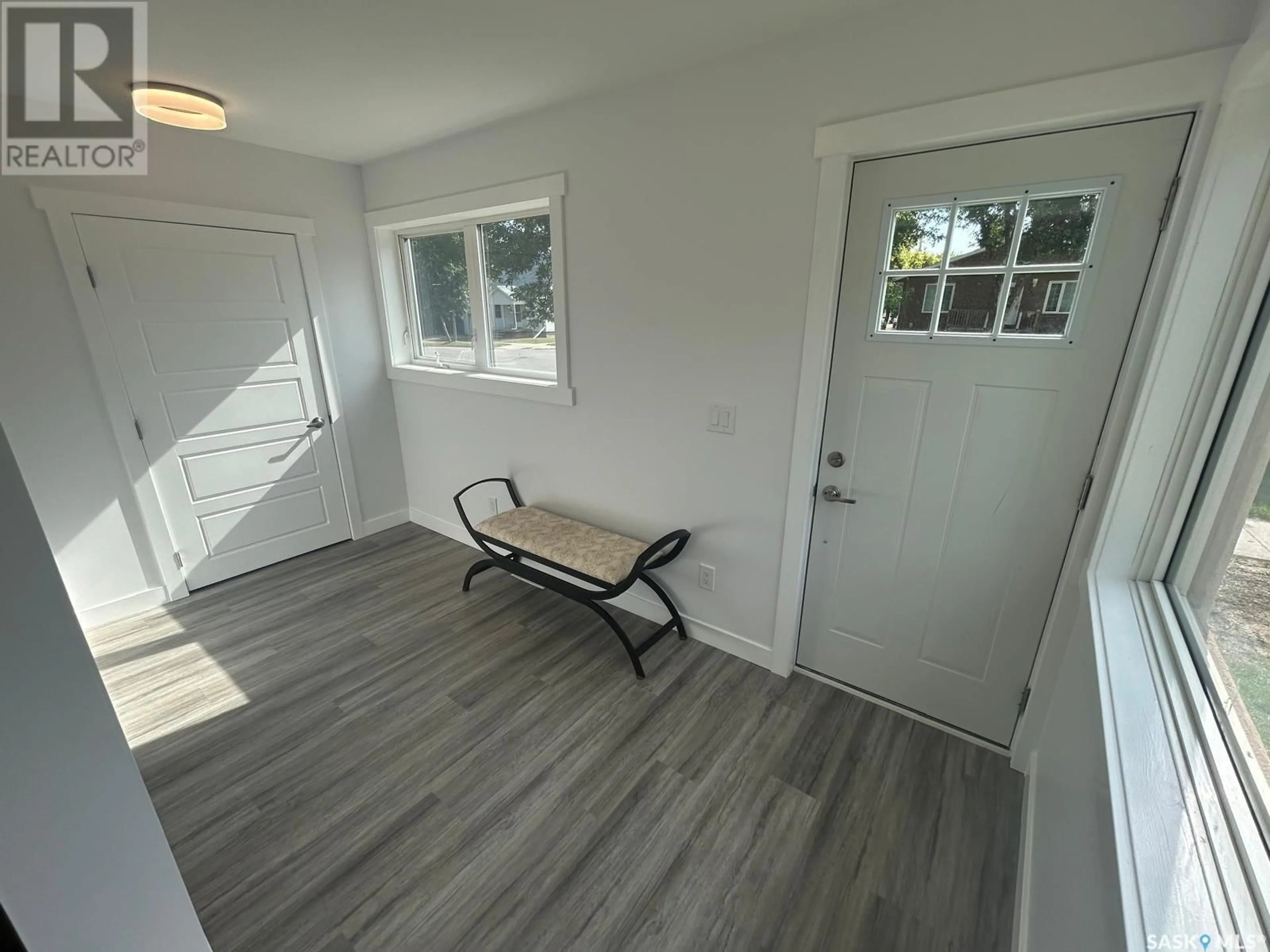 Indoor entryway for 301 3RD STREET, Weyburn Saskatchewan S4H2C5