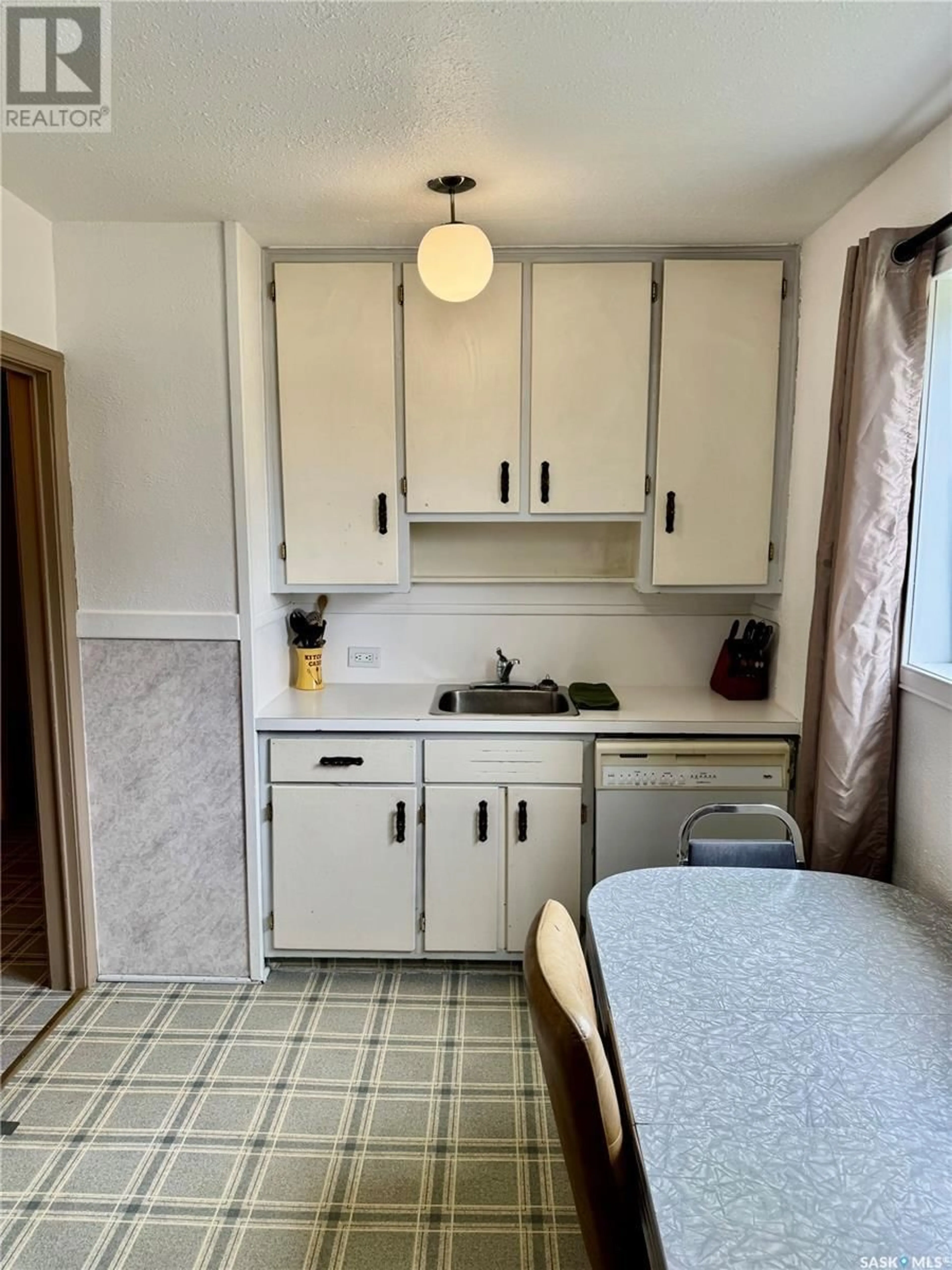 Standard kitchen, ceramic/tile floor for 597 RIVER STREET, Prince Albert Saskatchewan S6V2J2