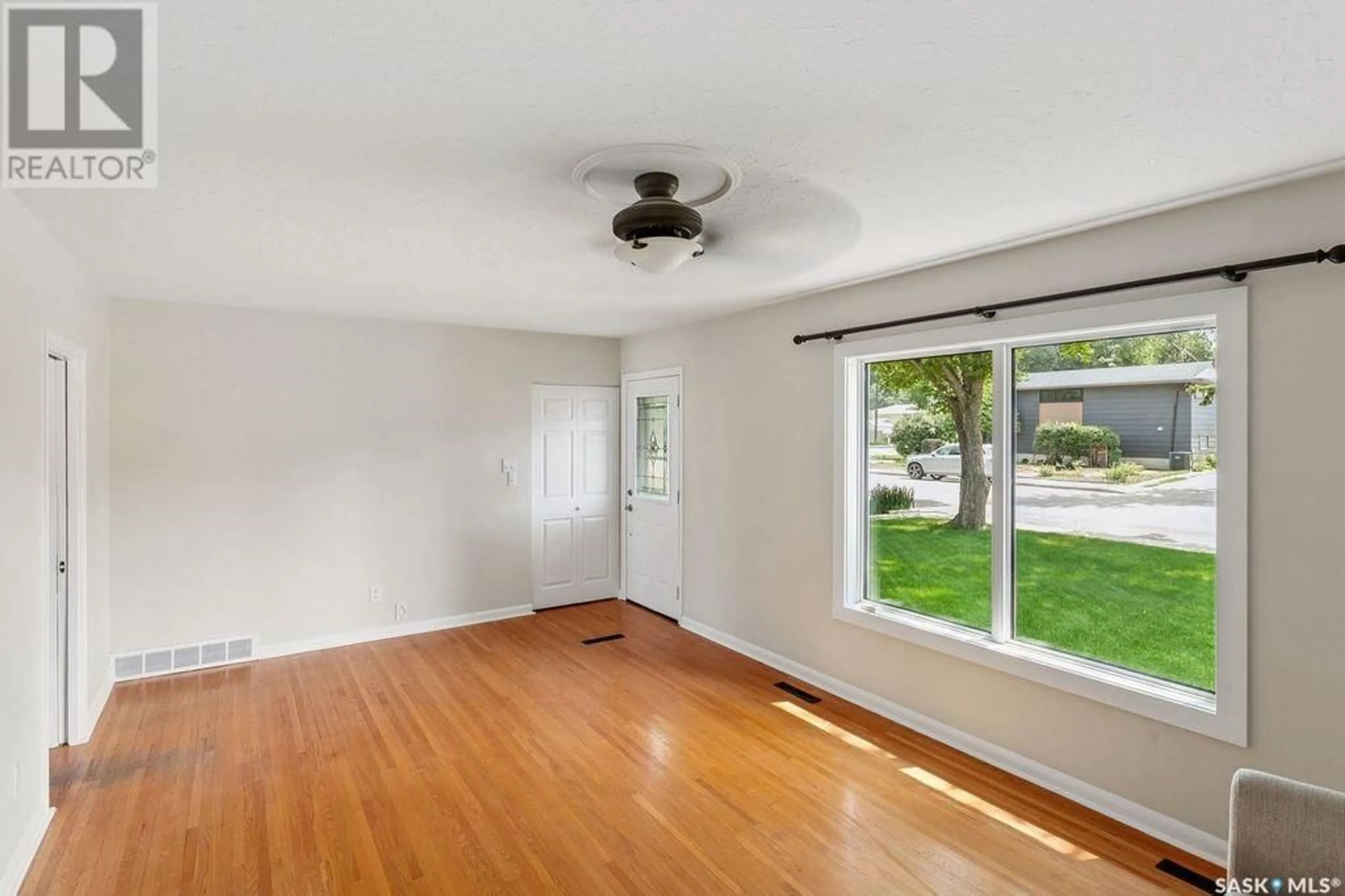 A pic of a room for 333 ADELAIDE STREET E, Saskatoon Saskatchewan S7J0H8