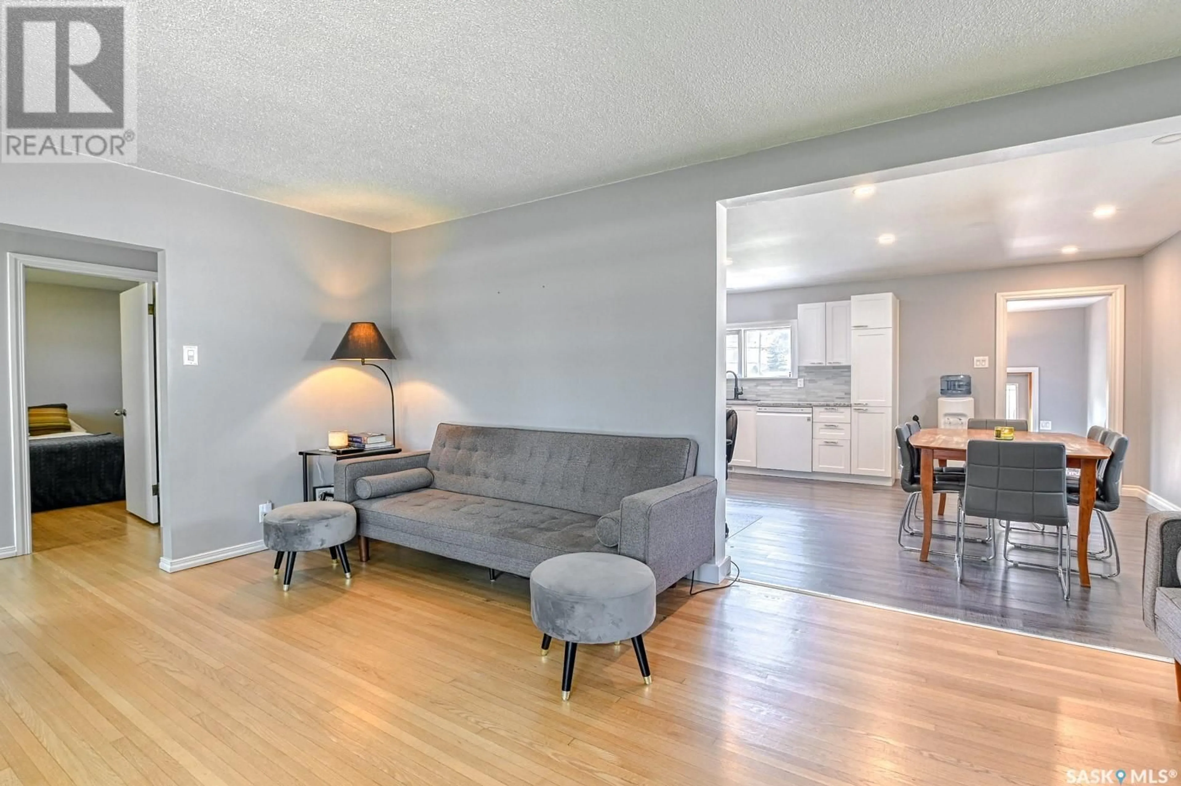 Living room with furniture, unknown for 629 GRANDVIEW STREET, Moose Jaw Saskatchewan S6H5L3