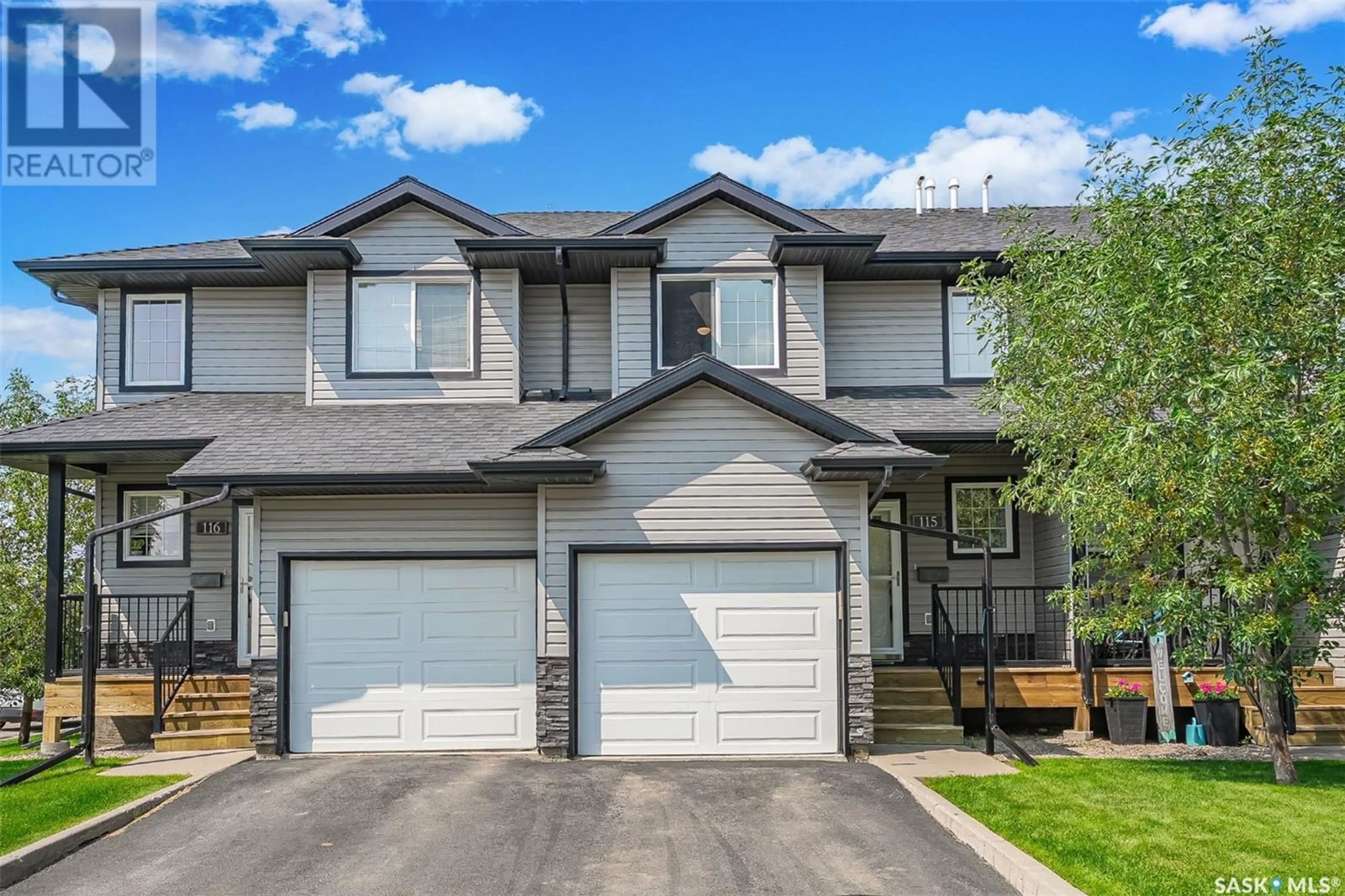 Home with vinyl exterior material, street for 901 - 115 4TH STREET, Martensville Saskatchewan S0K0A2