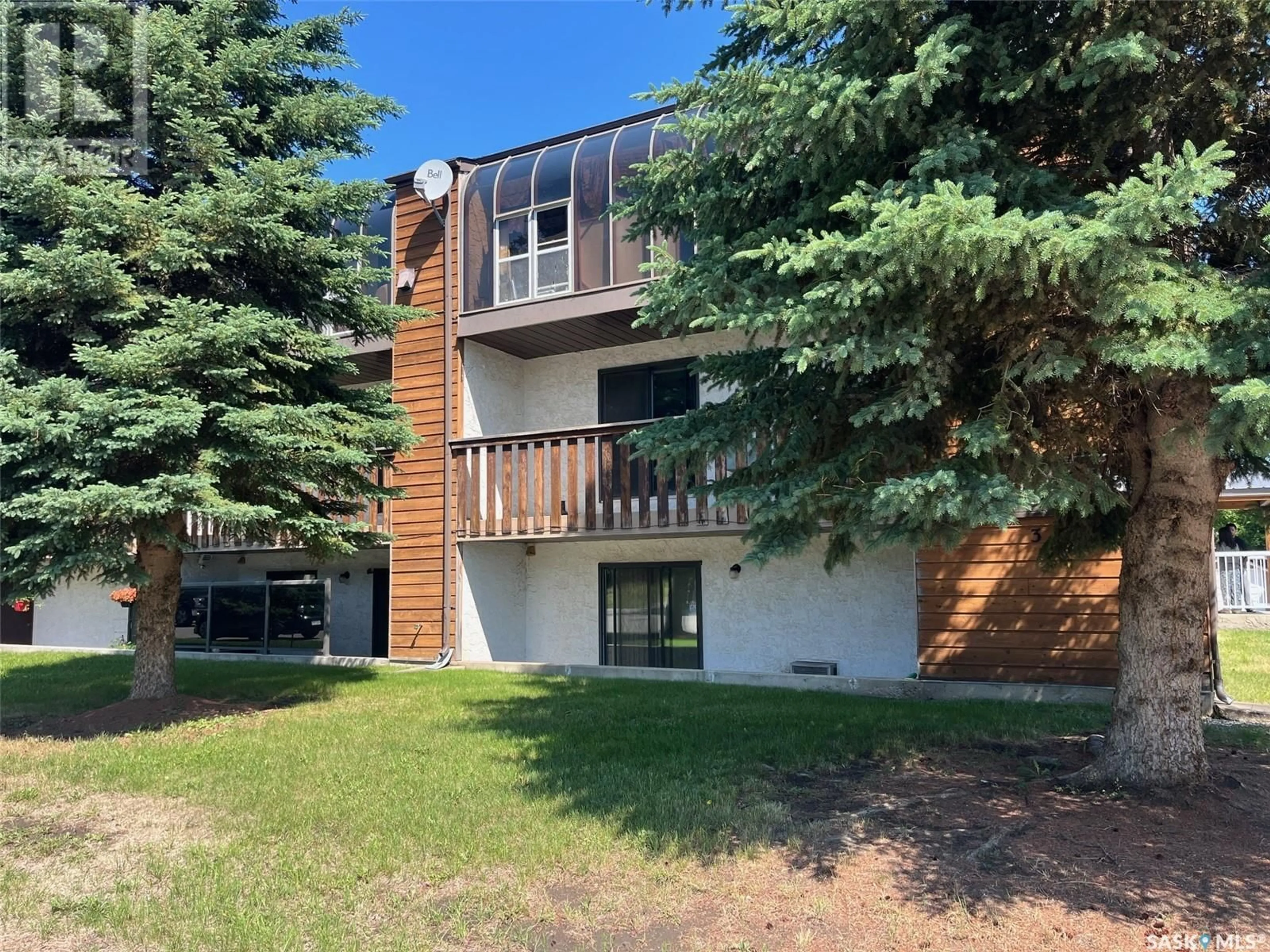 A pic from outside/outdoor area/front of a property/back of a property/a pic from drone, unknown for 205 - 314 11TH STREET, Prince Albert Saskatchewan S6V1A5