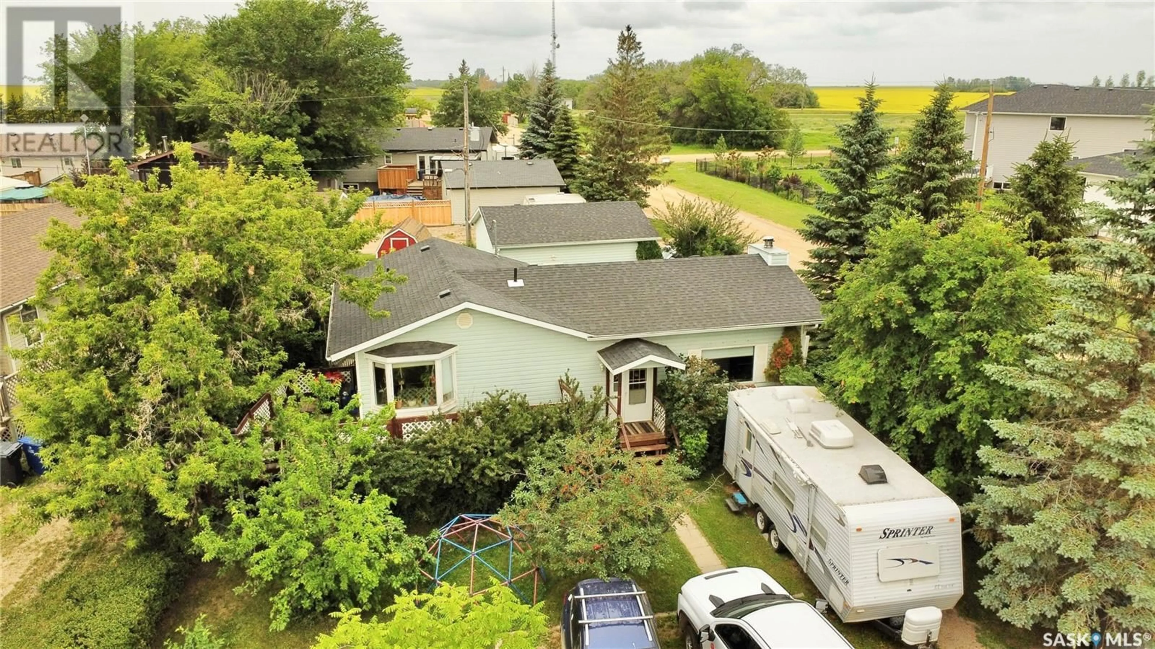 A pic from outside/outdoor area/front of a property/back of a property/a pic from drone, street for 2 HORDERN STREET, Shields Saskatchewan S7C0A1
