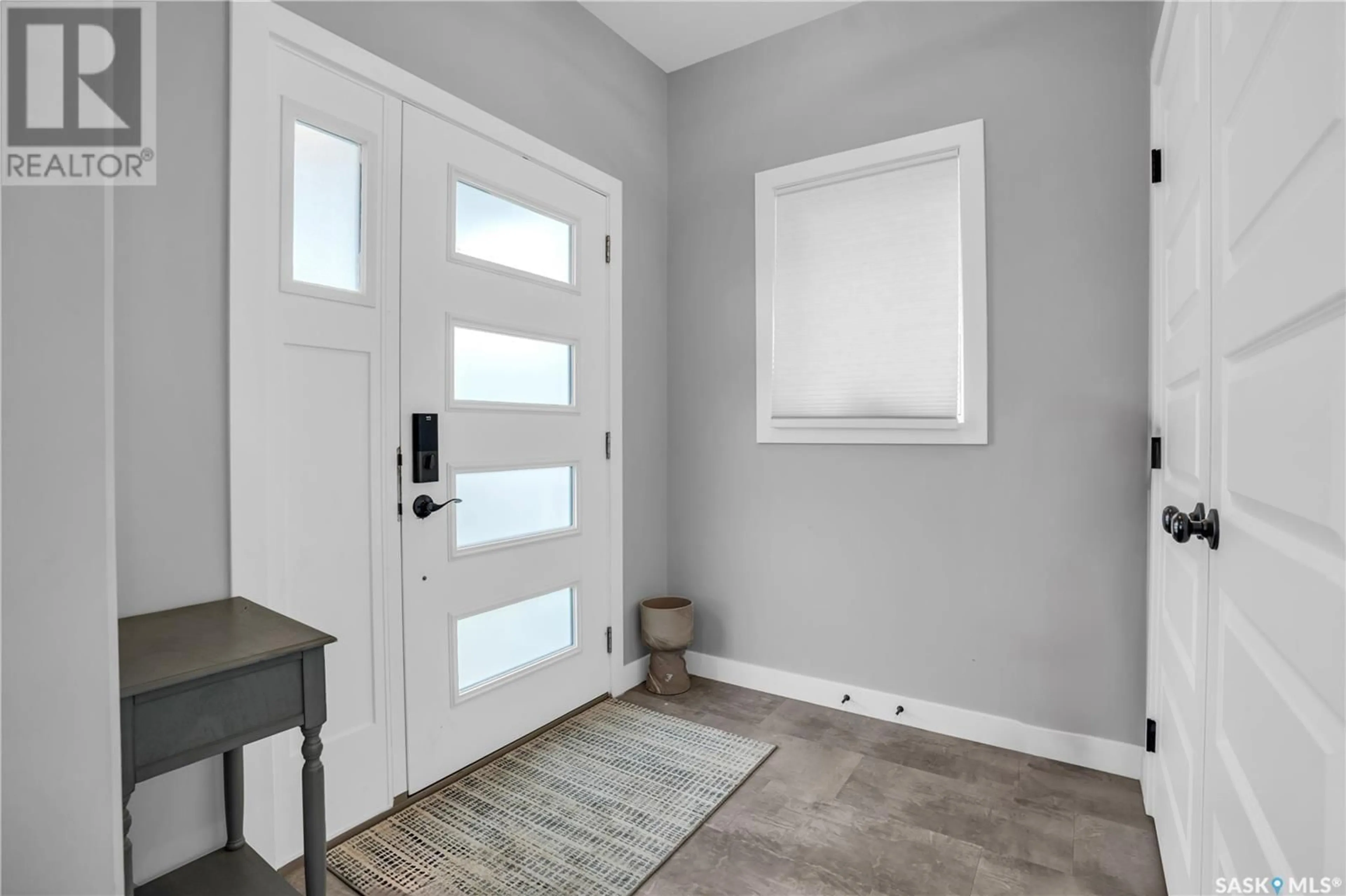 Indoor entryway for 262 BRIGHTON BOULEVARD, Saskatoon Saskatchewan S7V0V8
