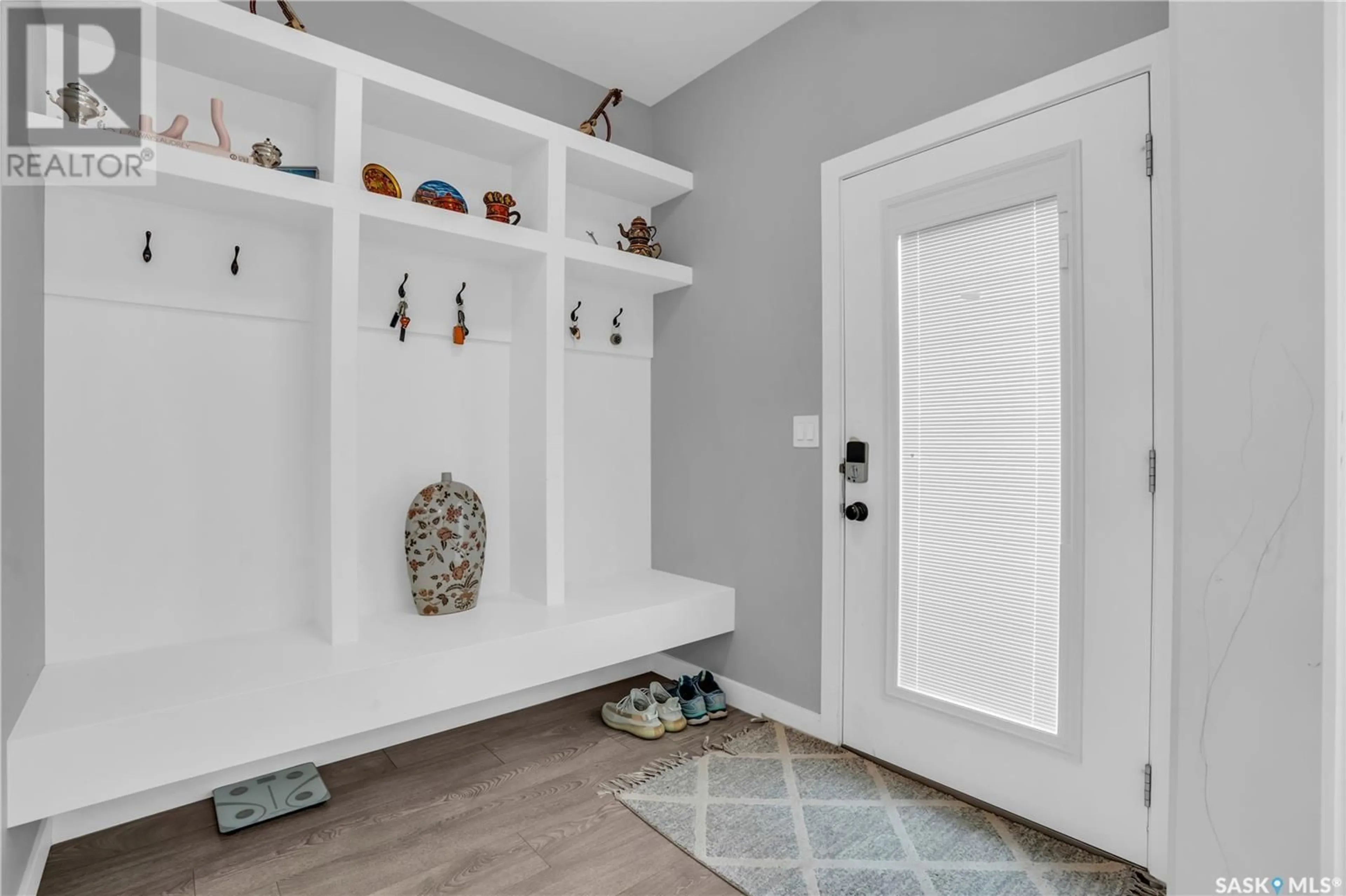 Indoor entryway for 262 BRIGHTON BOULEVARD, Saskatoon Saskatchewan S7V0V8