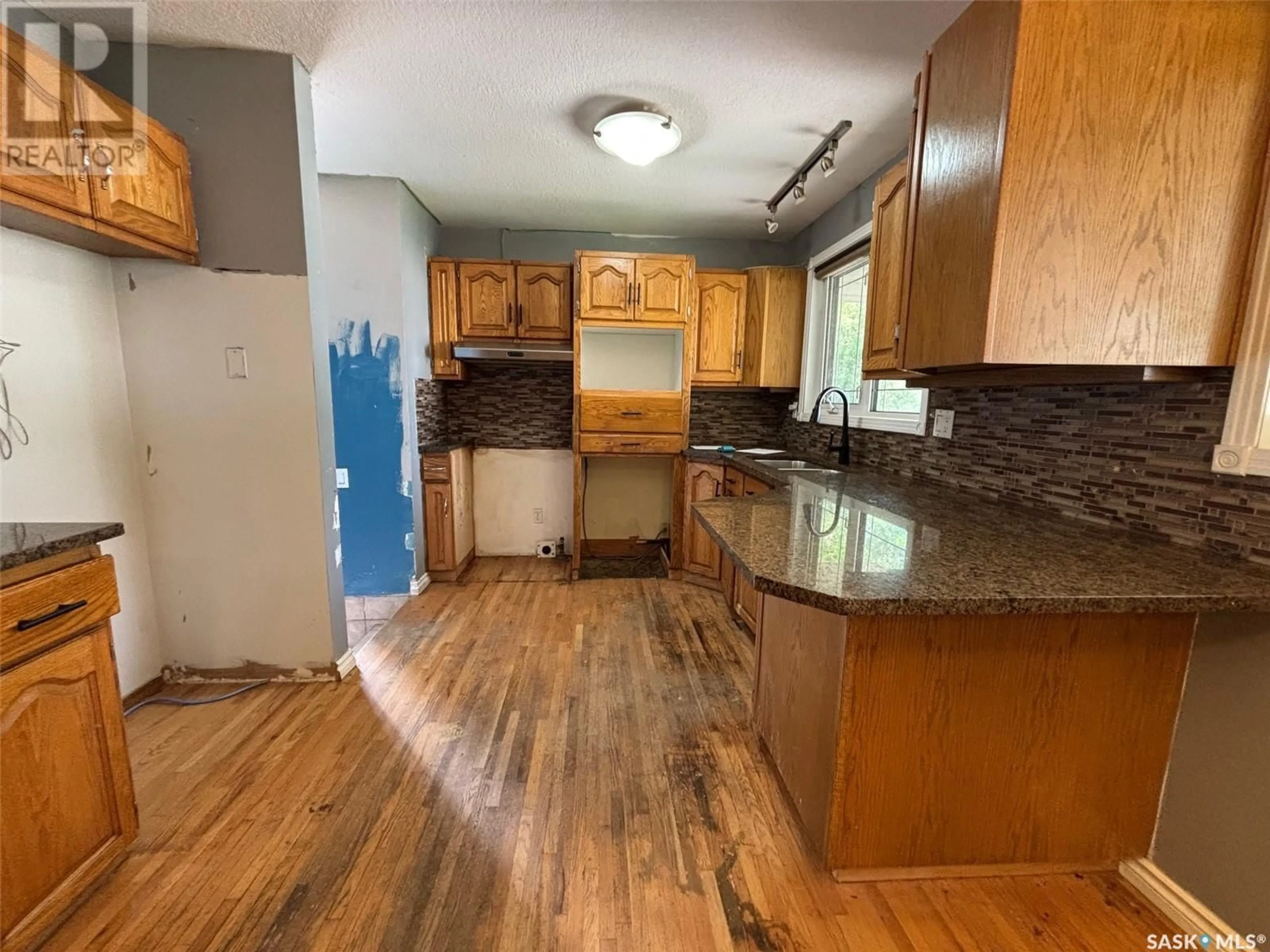Unknown for 211 UPLAND DRIVE, Regina Saskatchewan S4R6C6